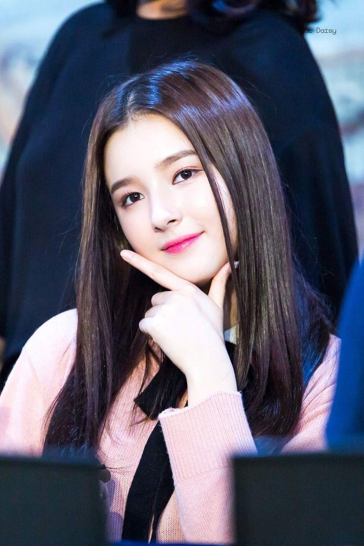 Nancy Momoland Wallpapers Top Free Nancy Momoland Backgrounds