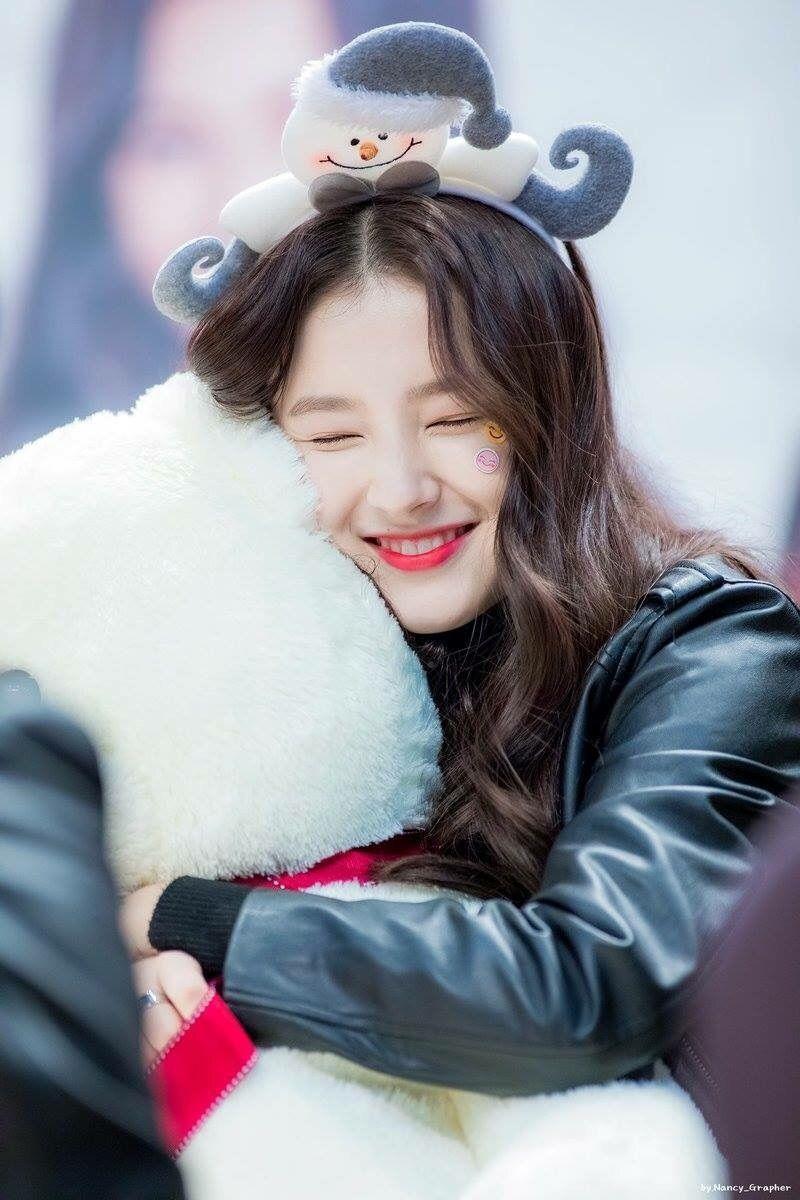 Nancy Momoland Wallpapers Top Free Nancy Momoland Backgrounds
