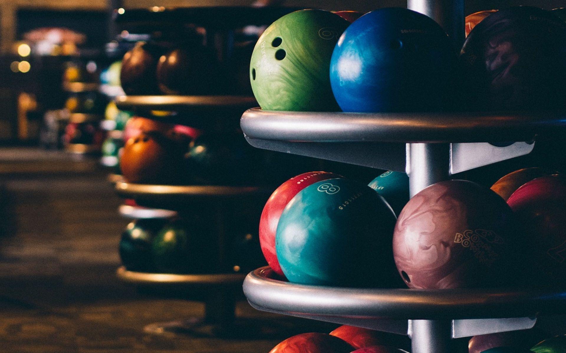 Bowling Wallpapers Top Free Bowling Backgrounds WallpaperAccess