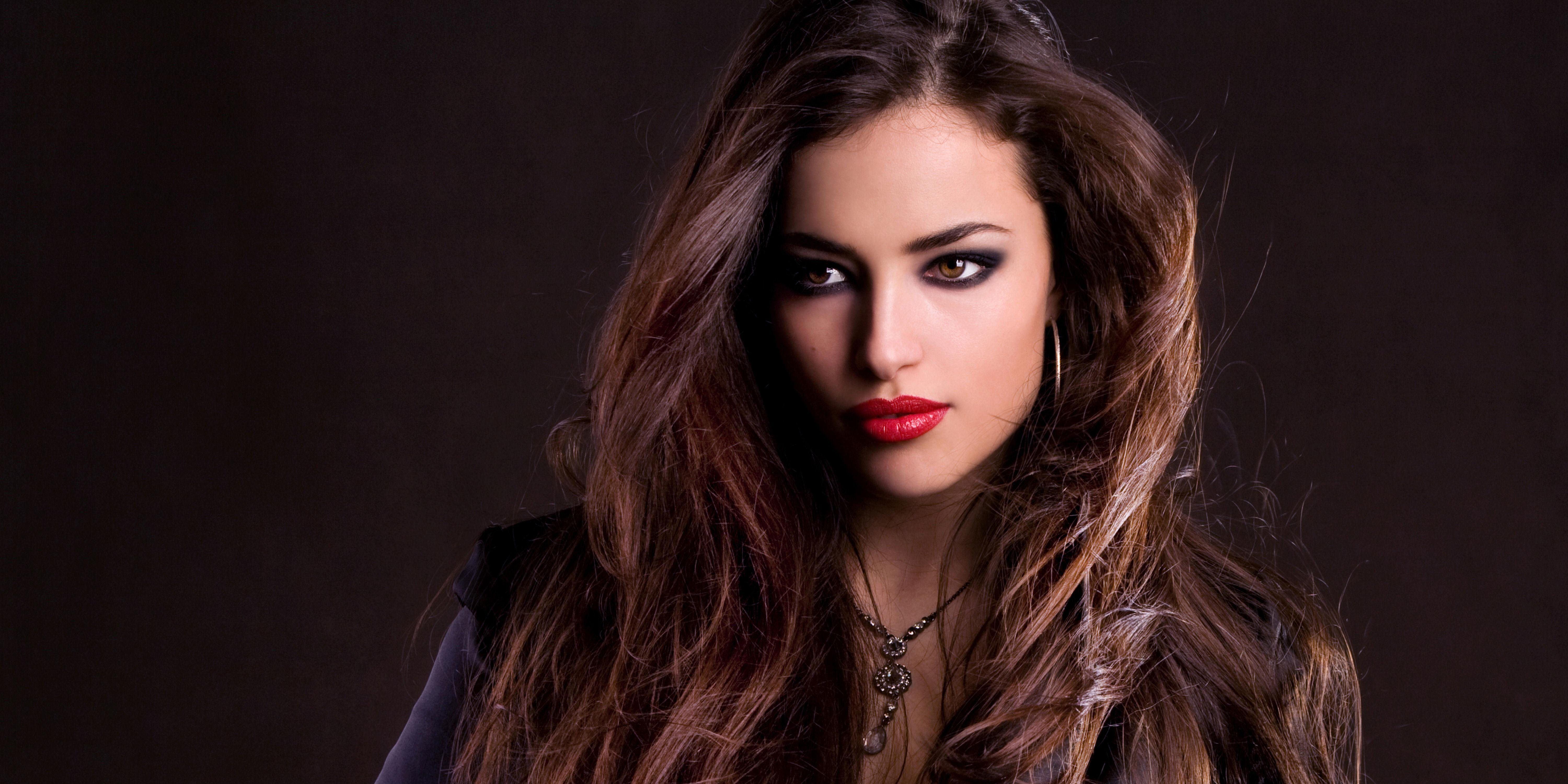 Beautiful Girls Desktop Wallpapers Top Free Beautiful Girls Desktop Backgrounds WallpaperAccess