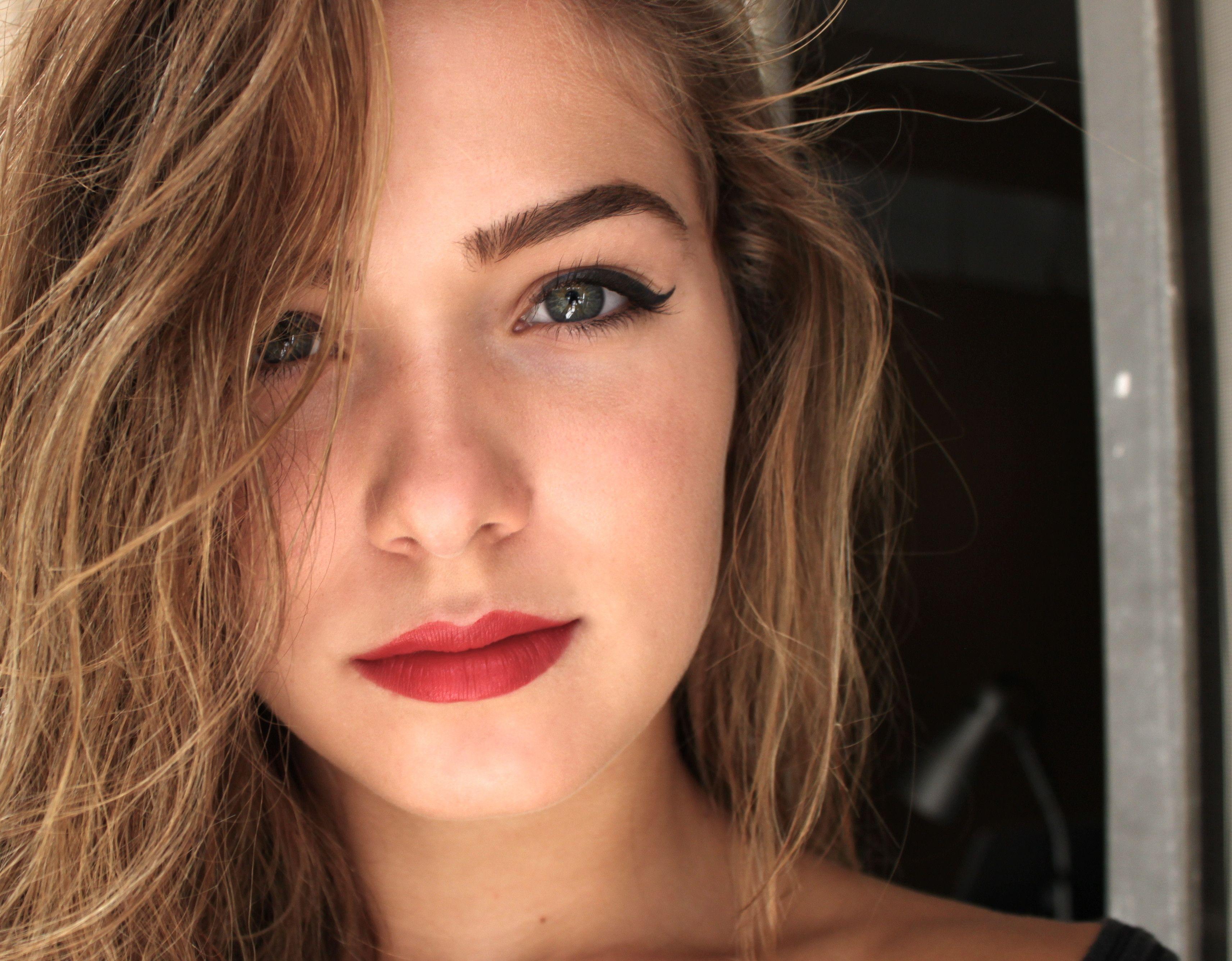 Haley Lu Richardson Wallpapers Top Free Haley Lu Richardson