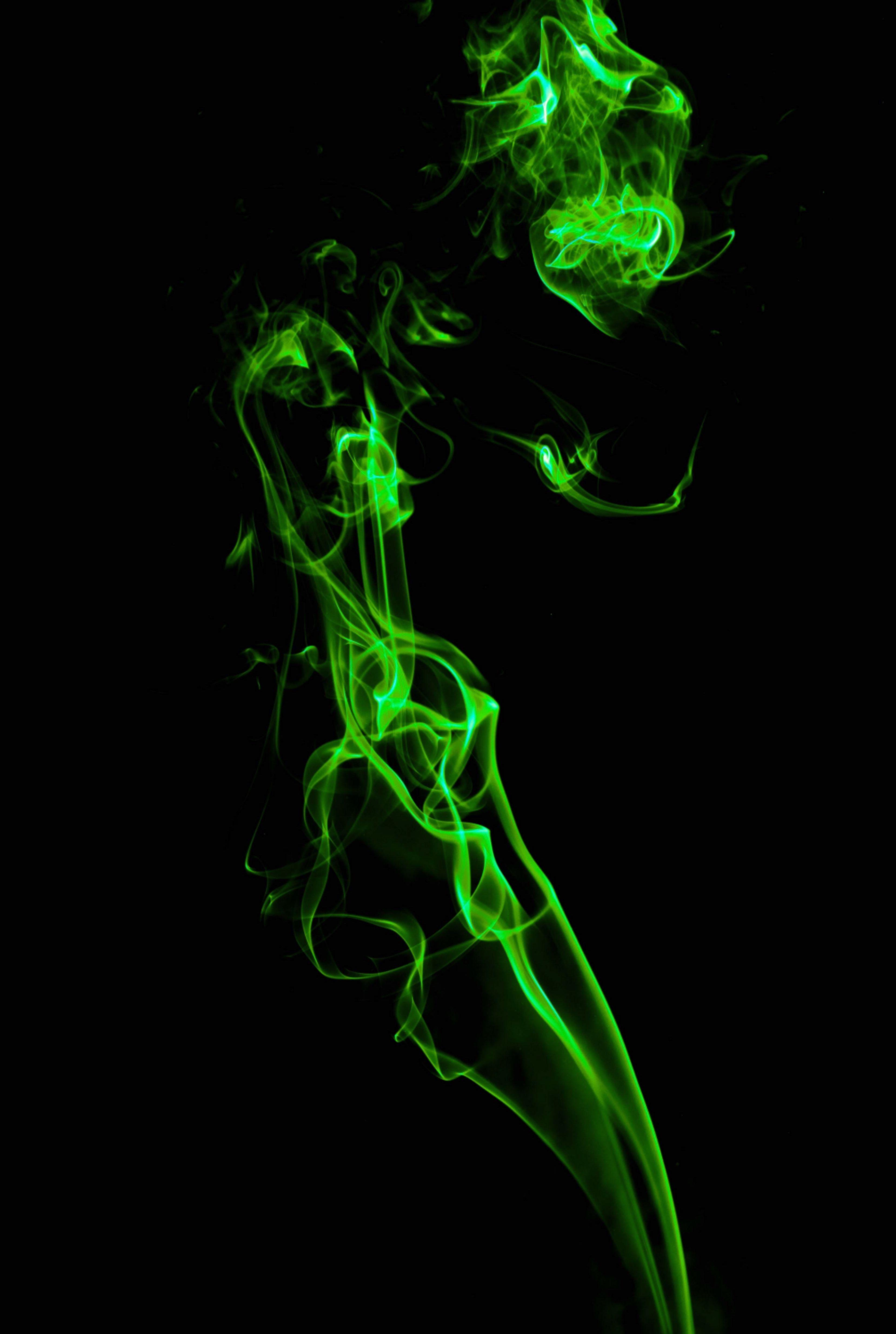 Green Smoke Wallpapers Top Free Green Smoke Backgrounds WallpaperAccess