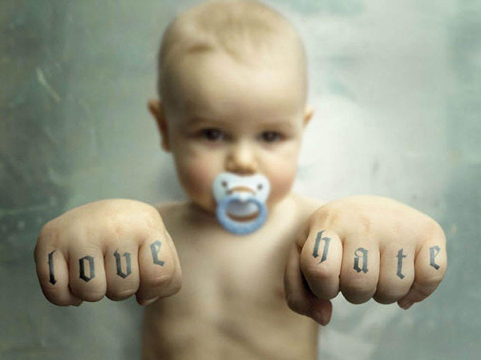 Funny Baby Wallpapers Top Free Funny Baby Backgrounds WallpaperAccess