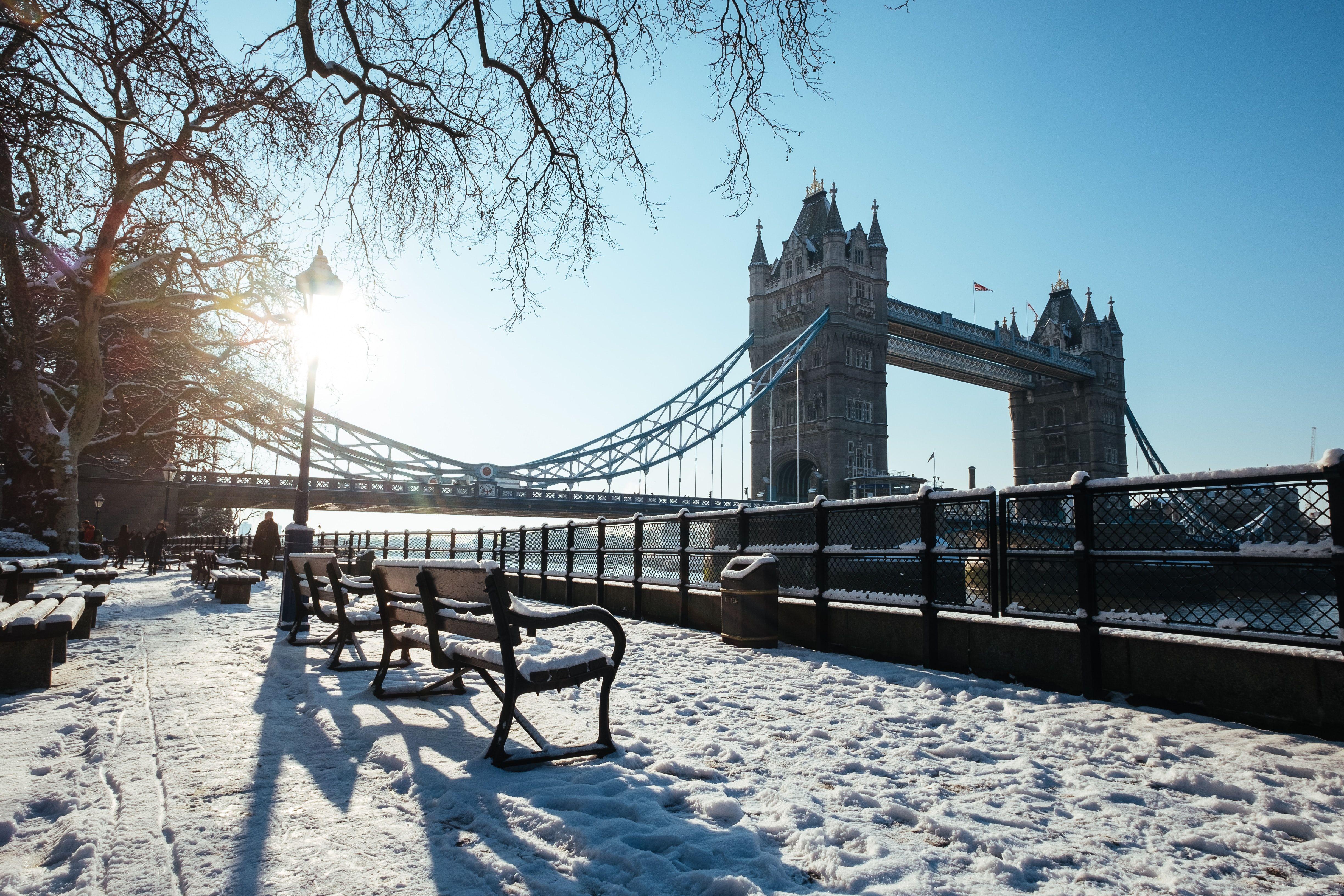 London Snow Wallpapers Top Free London Snow Backgrounds WallpaperAccess