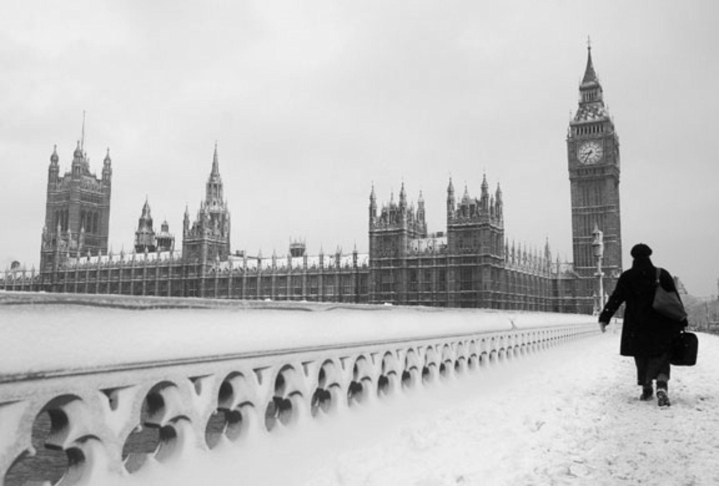 London Snow Wallpapers Top Free London Snow Backgrounds WallpaperAccess