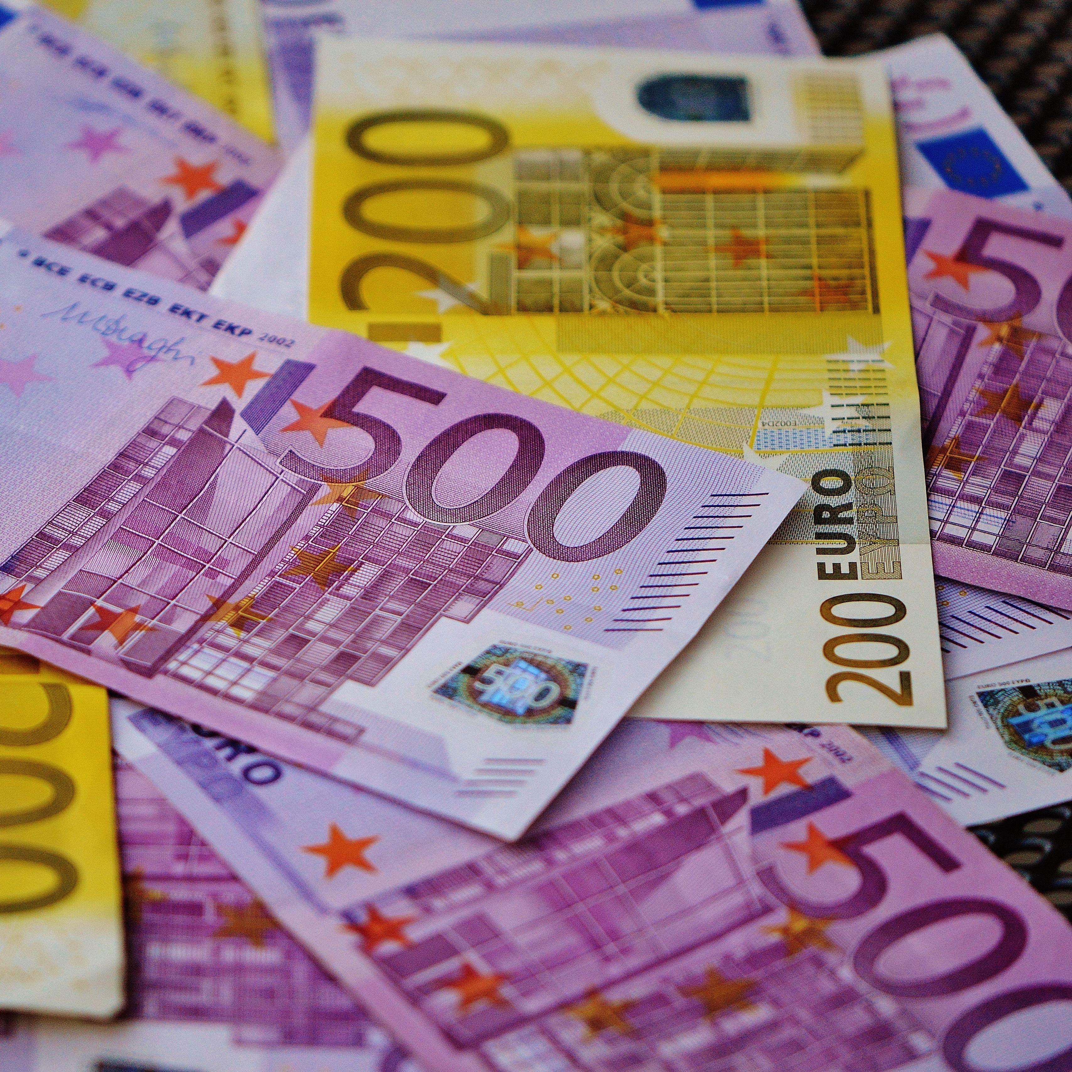 Euro Money Wallpapers Top Free Euro Money Backgrounds WallpaperAccess