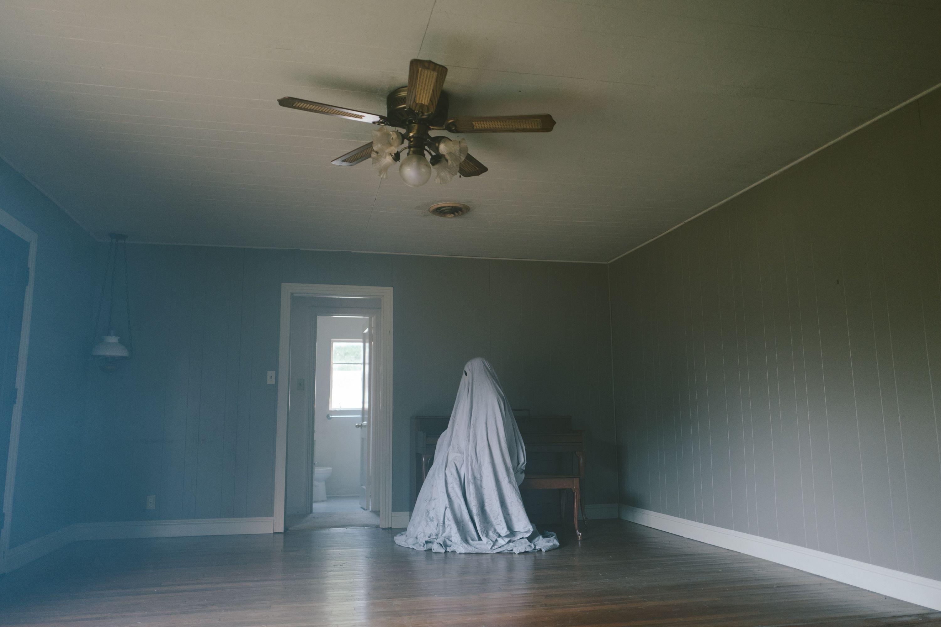 A Ghost Story Wallpapers Top Free A Ghost Story Backgrounds