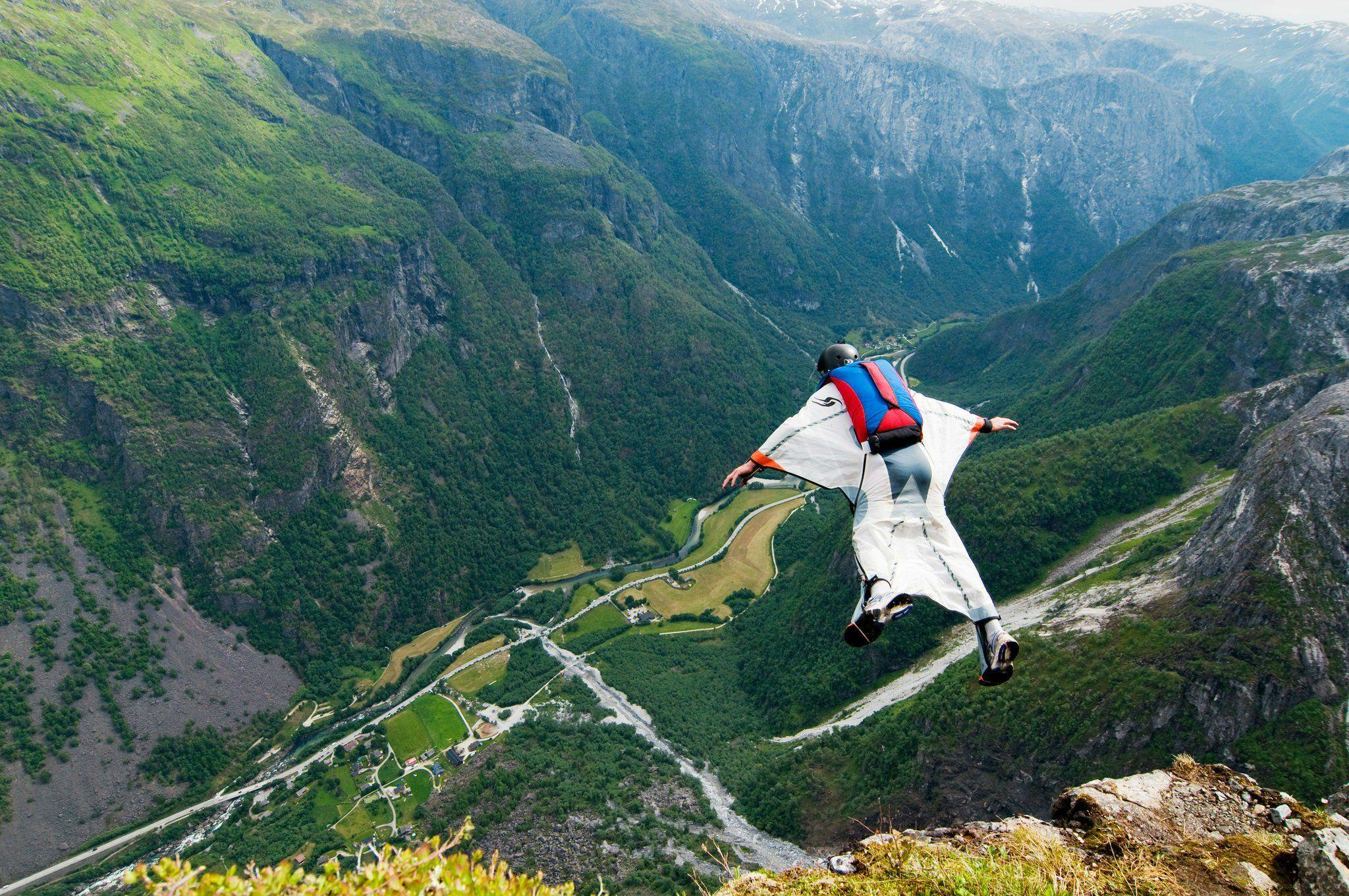 Wingsuit Wallpapers Top Free Wingsuit Backgrounds WallpaperAccess
