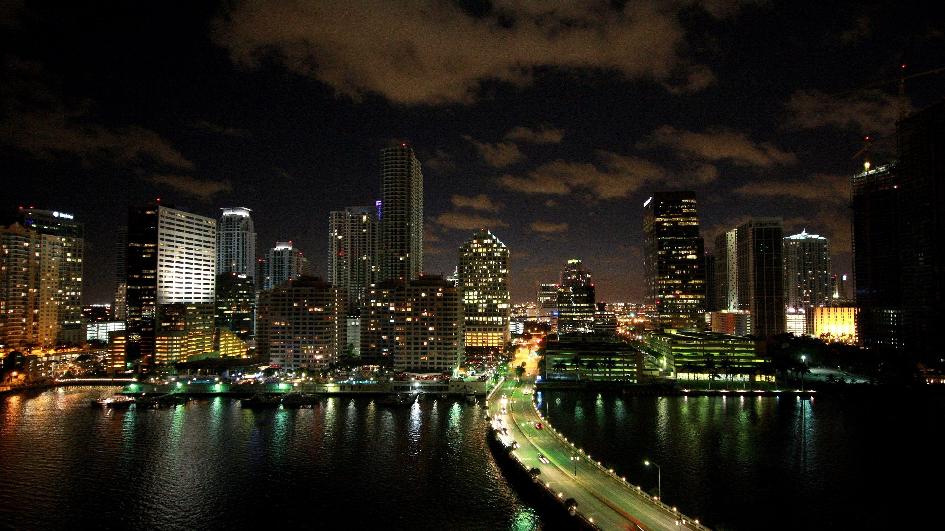 Miami 4K Wallpapers Top Free Miami 4K Backgrounds WallpaperAccess