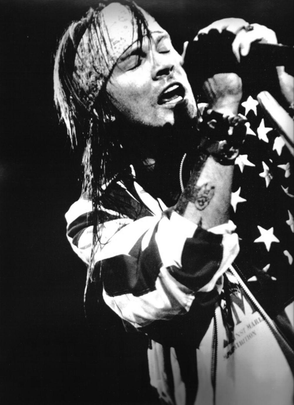 Axl Rose Wallpapers Top Free Axl Rose Backgrounds WallpaperAccess