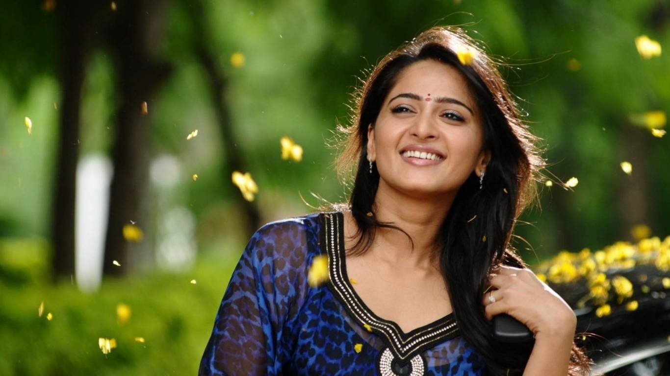 Anushka Shetty HD Wallpapers - Top Free Anushka Shetty HD Backgrounds