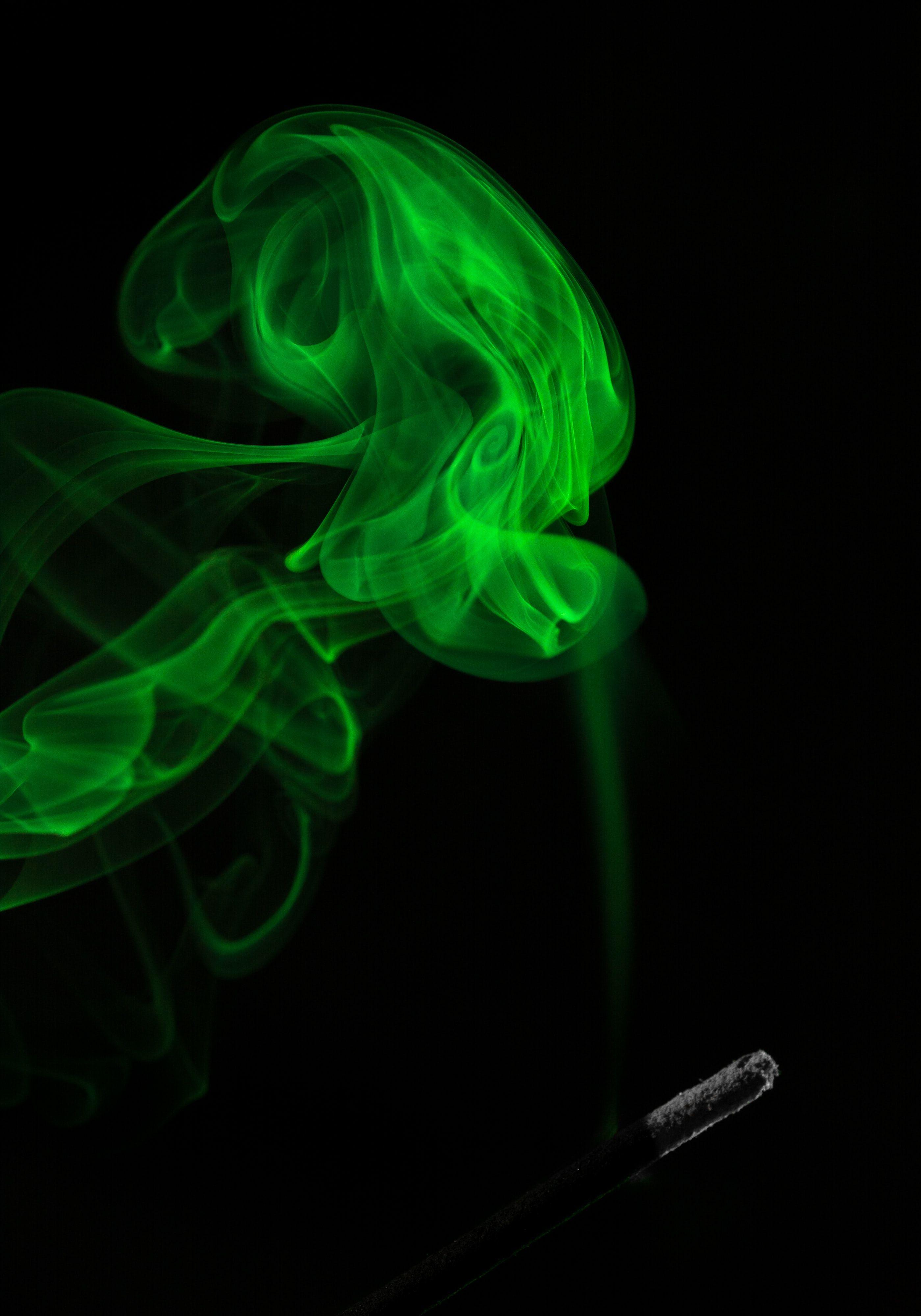 Green Smoke Wallpapers Top Free Green Smoke Backgrounds WallpaperAccess