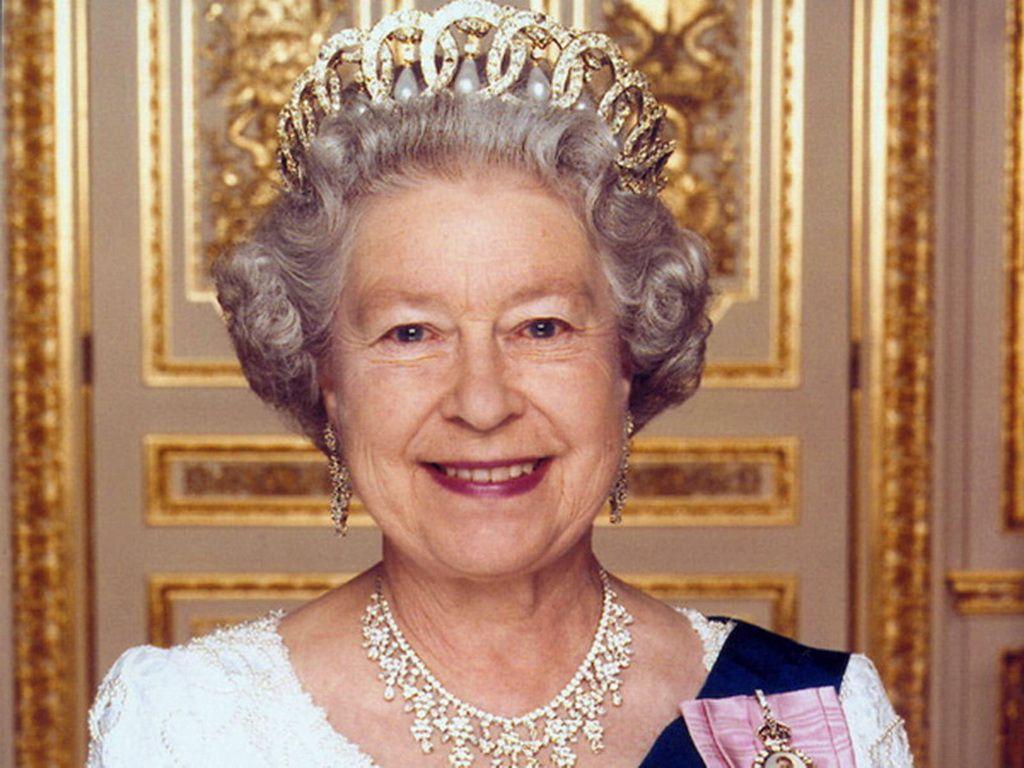 Queen Elizabeth Wallpapers Top Free Queen Elizabeth Backgrounds WallpaperAccess
