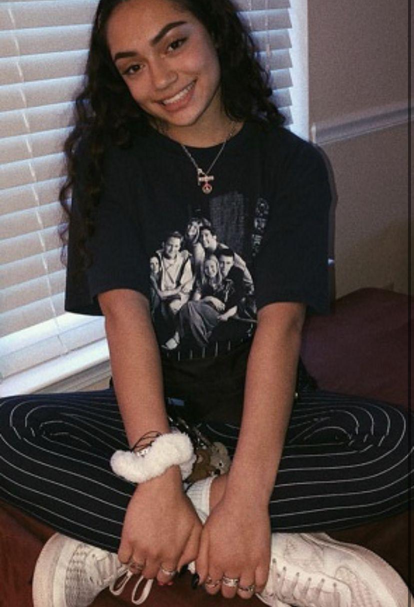 Avani Gregg Wallpapers Top Free Avani Gregg Backgrounds WallpaperAccess