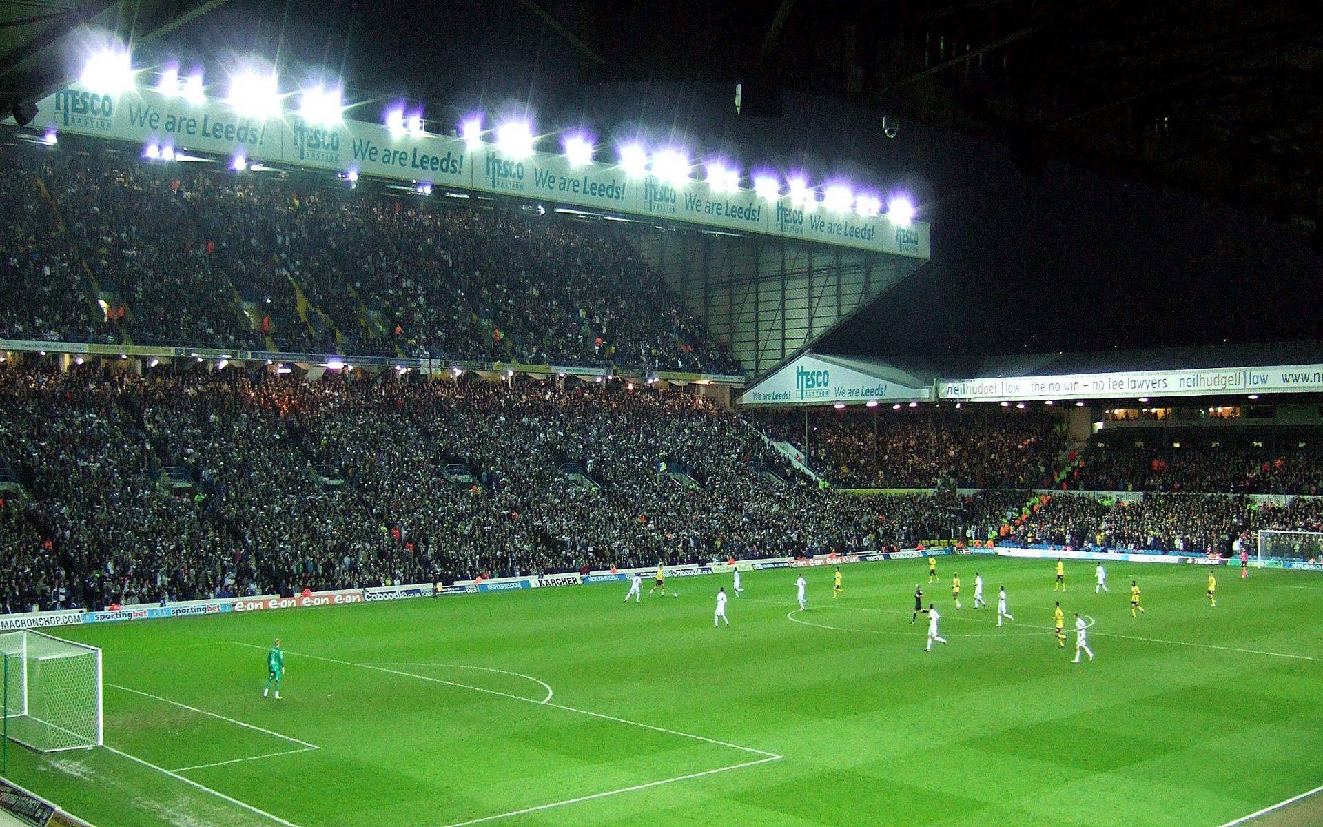 Leeds United Wallpapers Top Free Leeds United Backgrounds