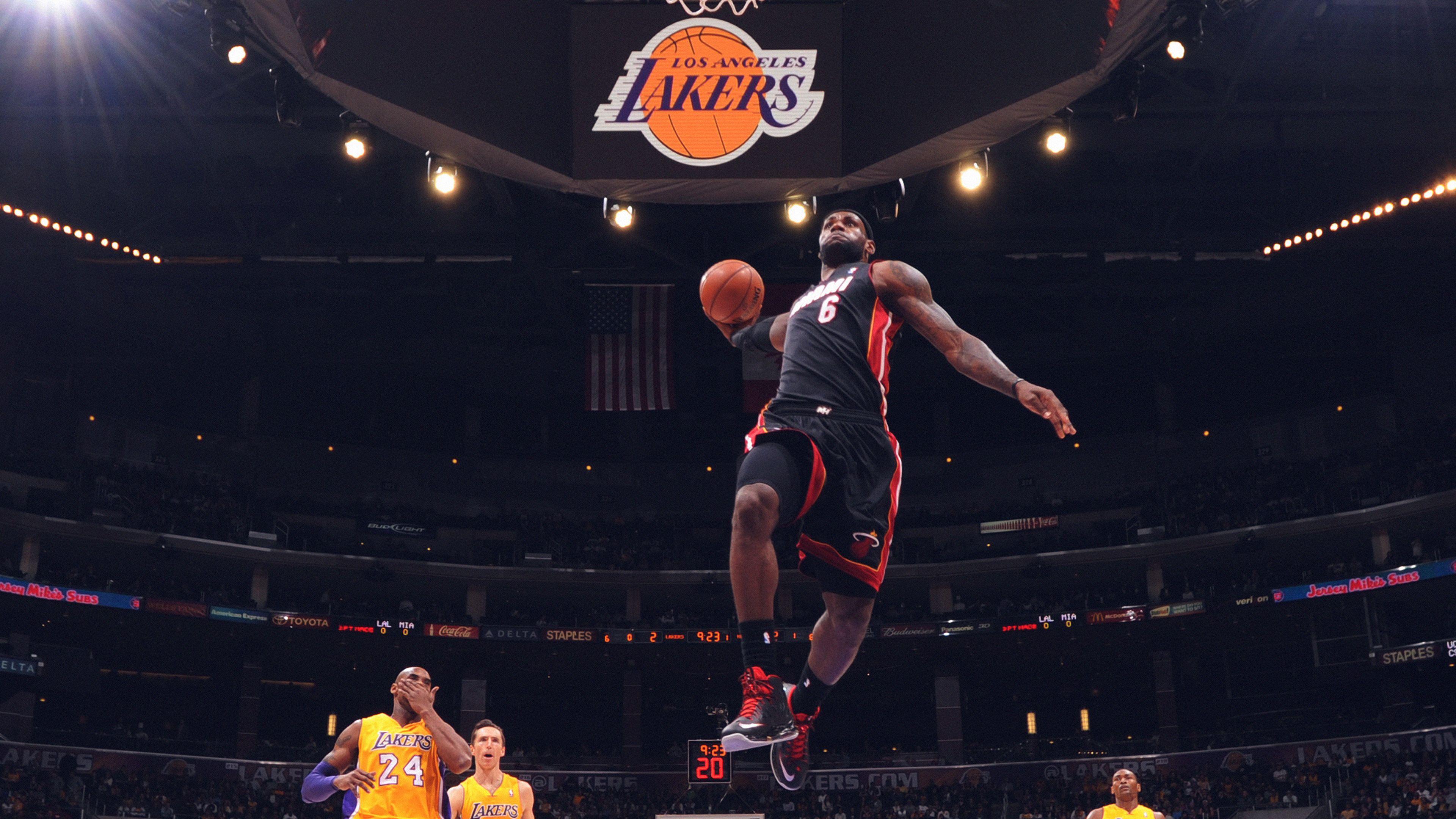 LeBron James Dunking Wallpapers Top Free LeBron James Dunking