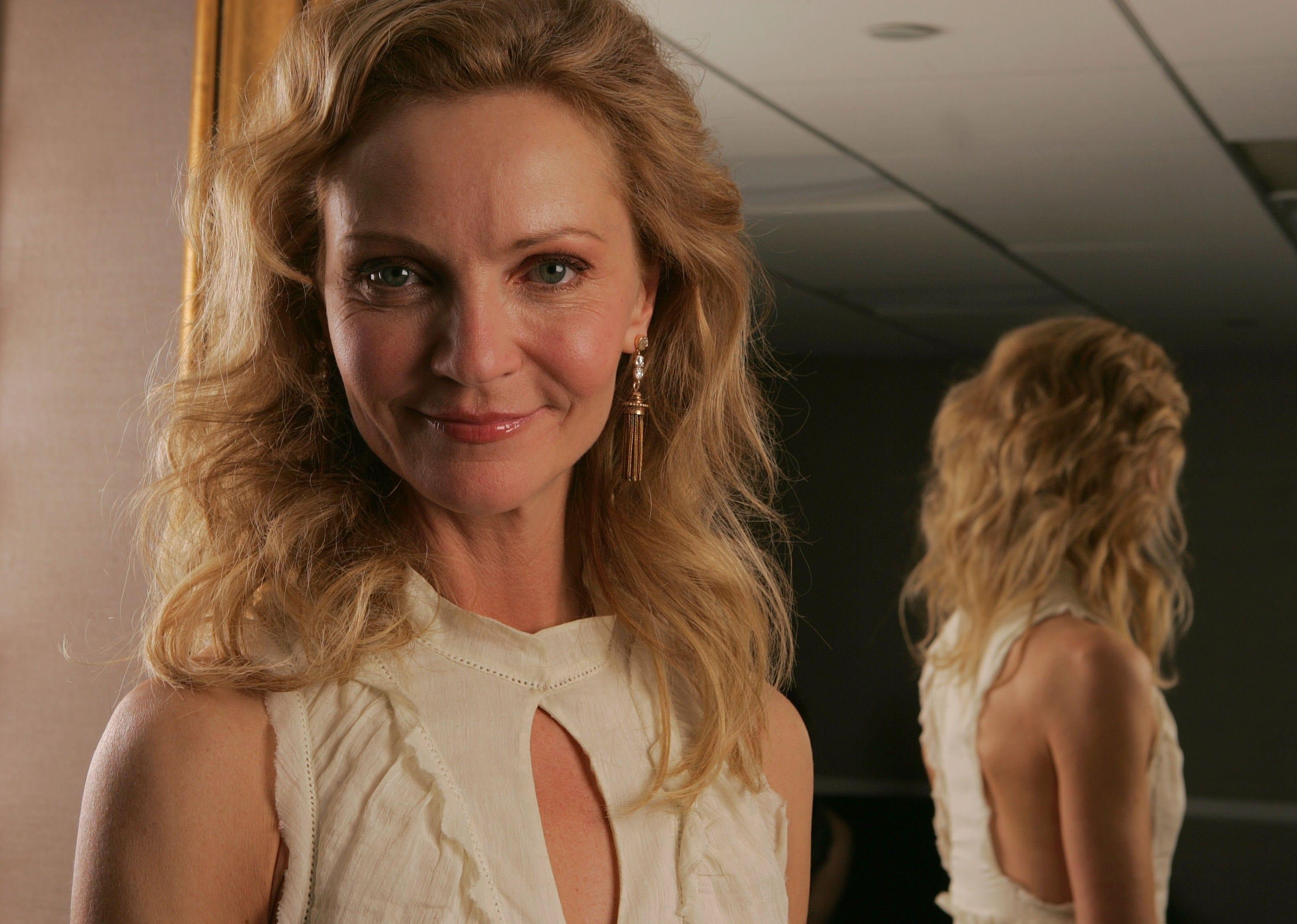 Joan Allen Wallpapers - Top Free Joan Allen Backgrounds - WallpaperAccess