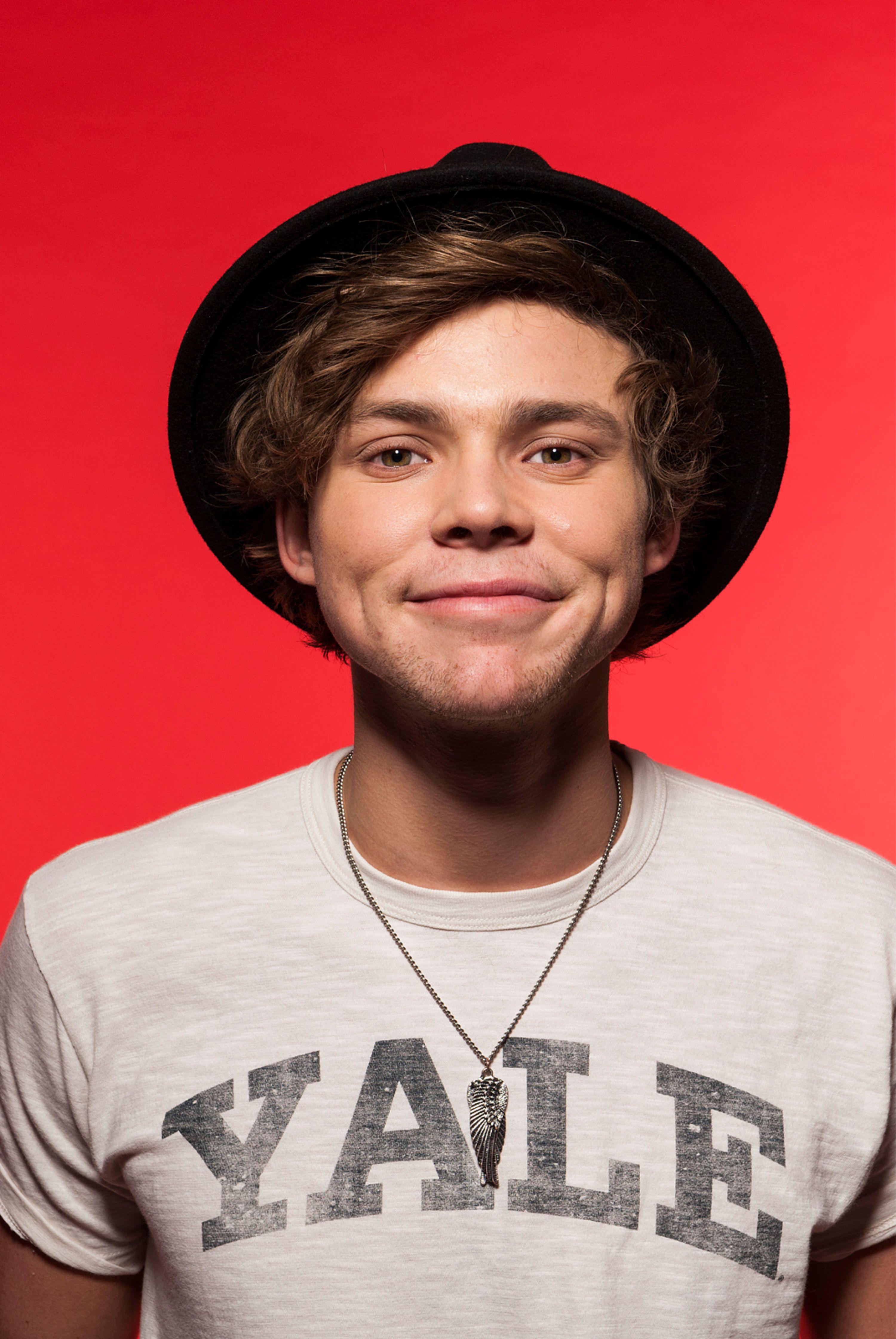 Ashton Irwin Wallpapers Top Free Ashton Irwin Backgrounds