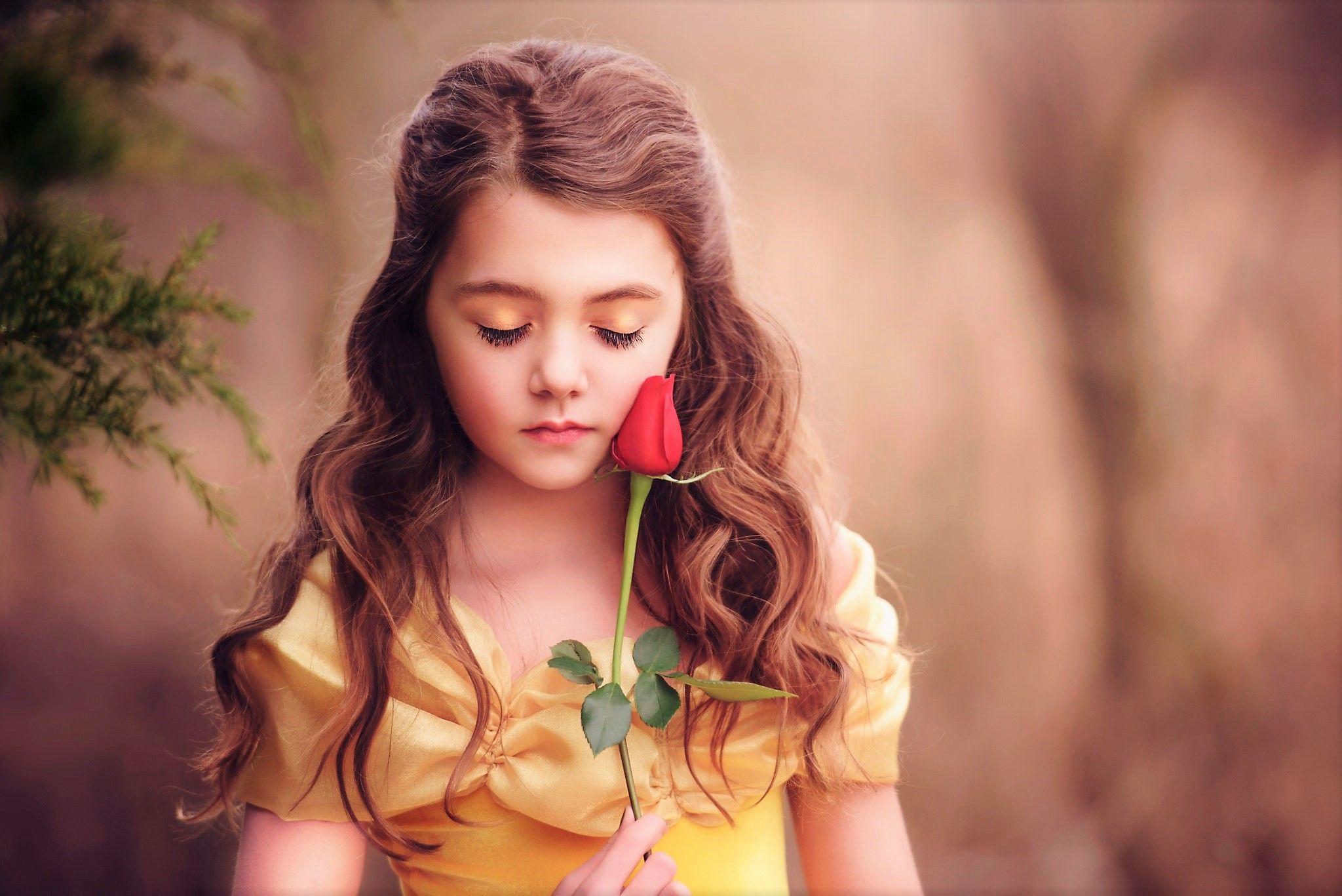 Little Girl Wallpapers Top Free Little Girl Backgrounds WallpaperAccess