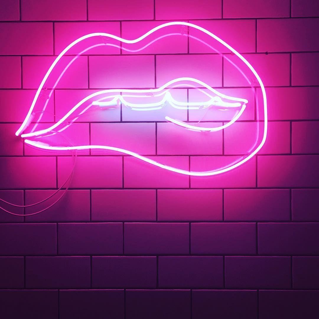 Neon Pink Aesthetic Lips Ramutin