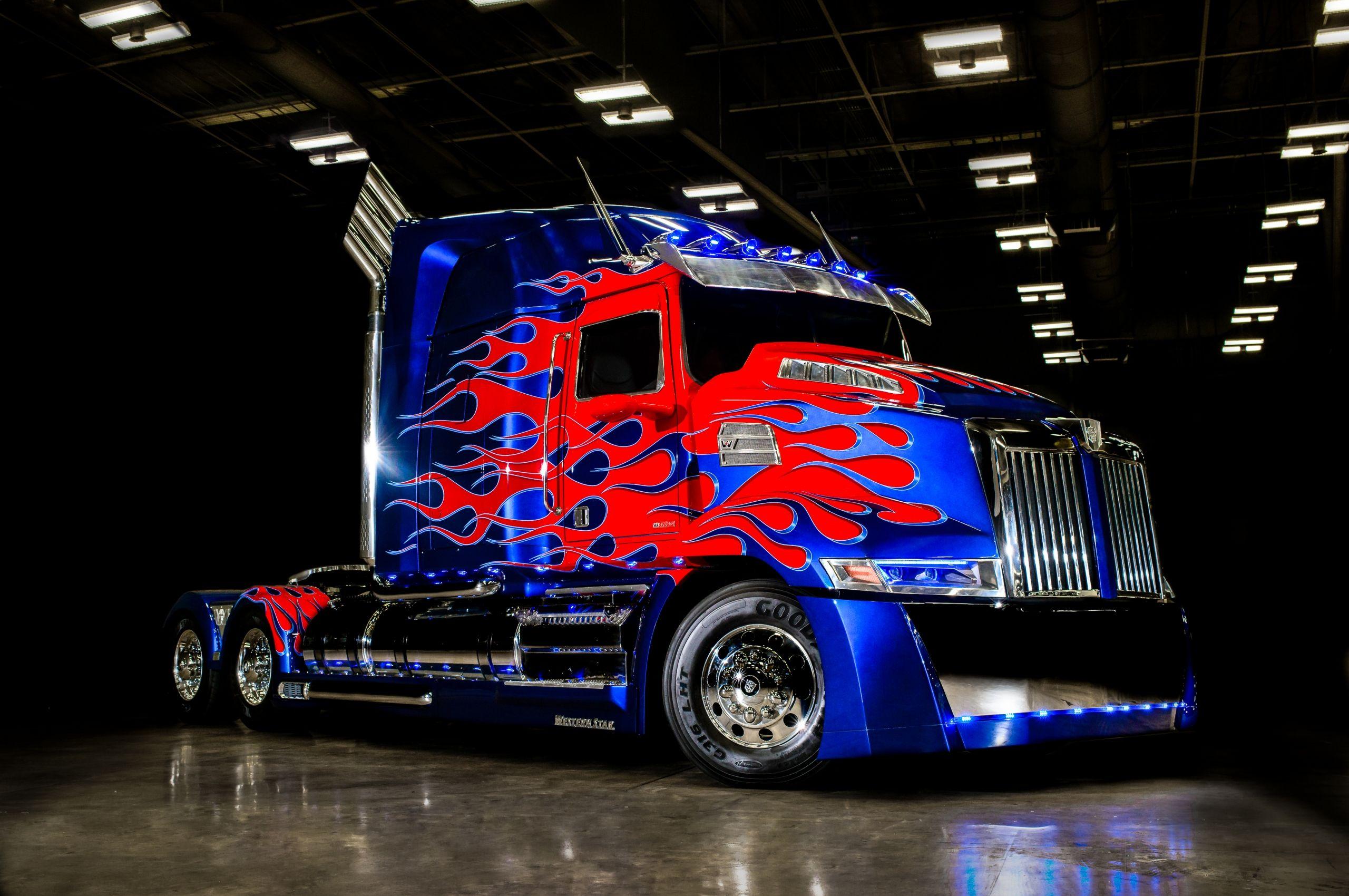 Transformer Optimus Prime Truck
