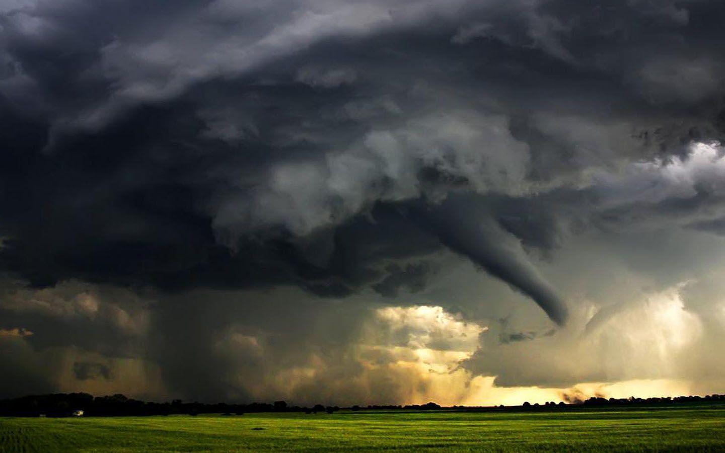 HD Tornado Wallpapers Top Free HD Tornado Backgrounds WallpaperAccess