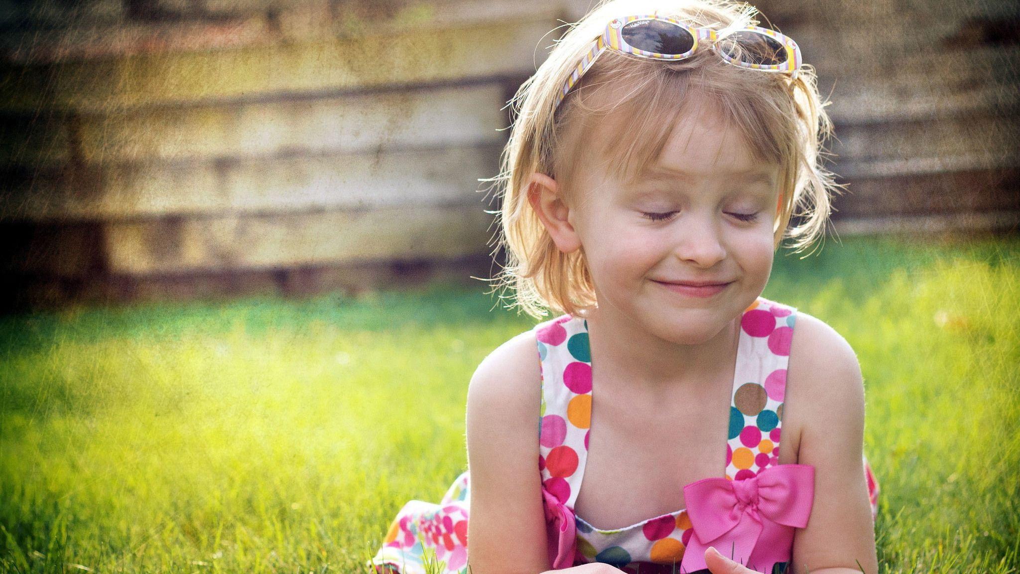 Cute Little Girl Wallpapers Top Free Cute Little Girl Backgrounds