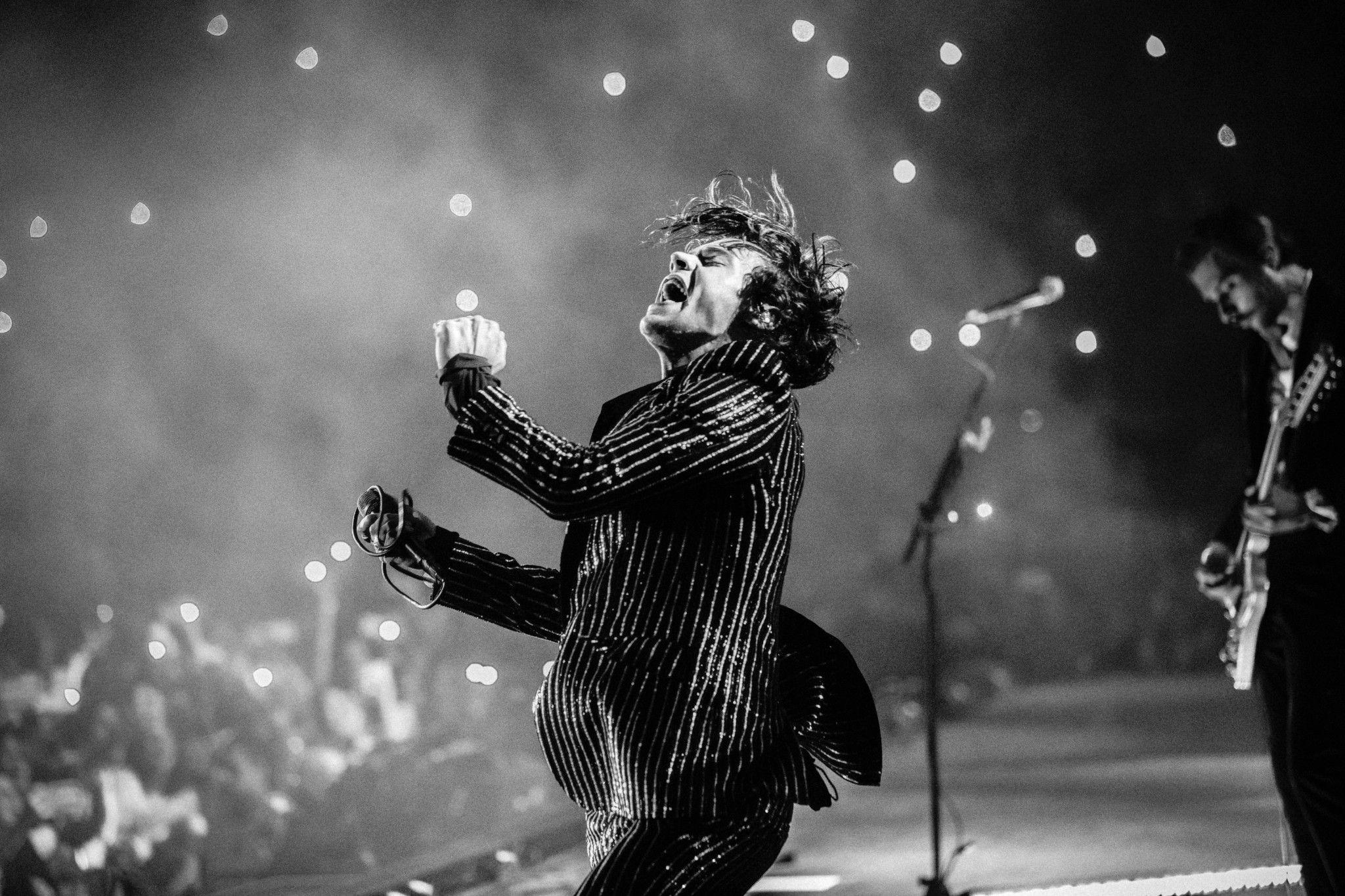 Hình nền Harry Styles hình đen trắng Top Những Hình Ảnh Đẹp