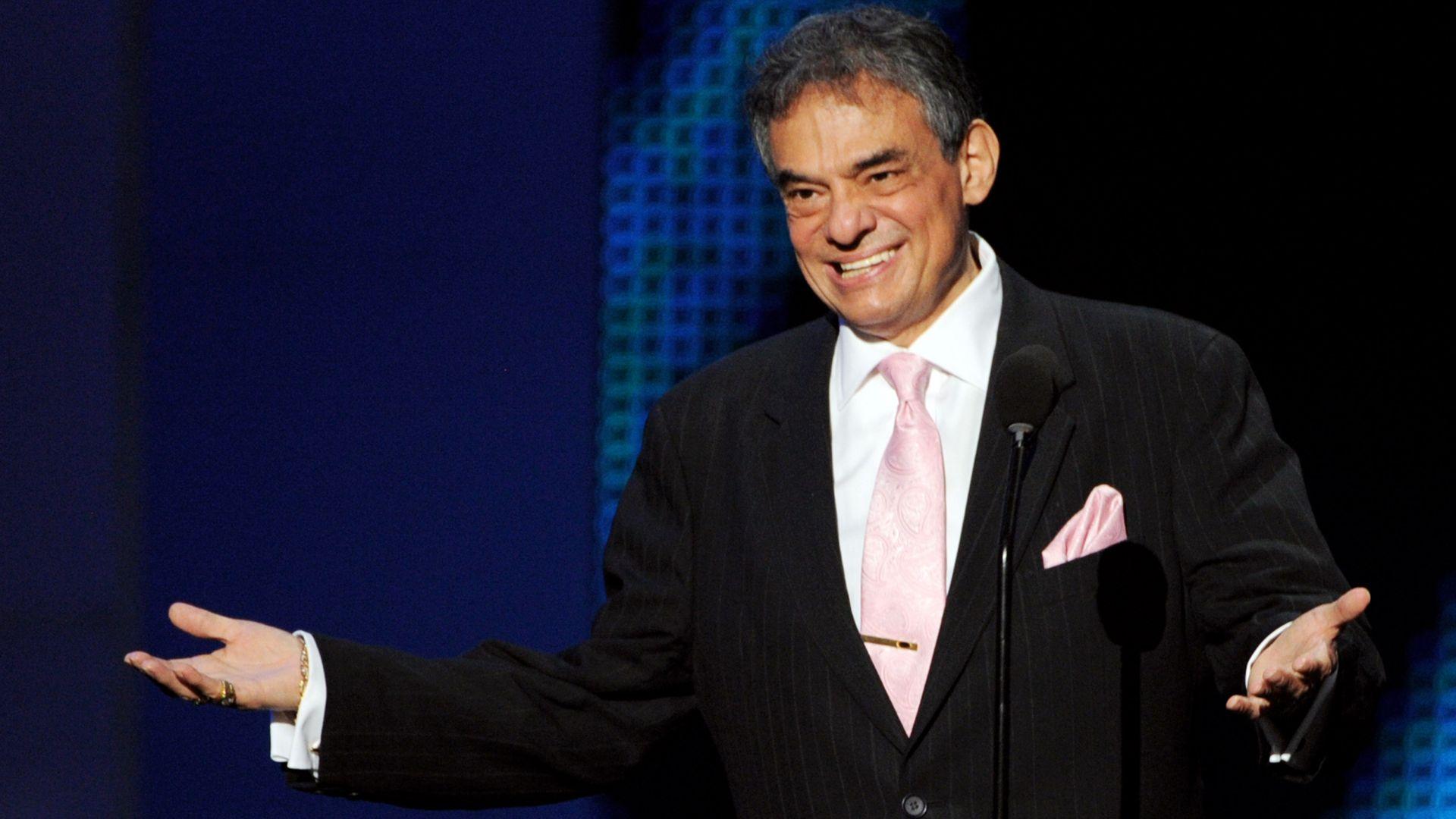 José José Wallpapers Top Free José José Backgrounds WallpaperAccess