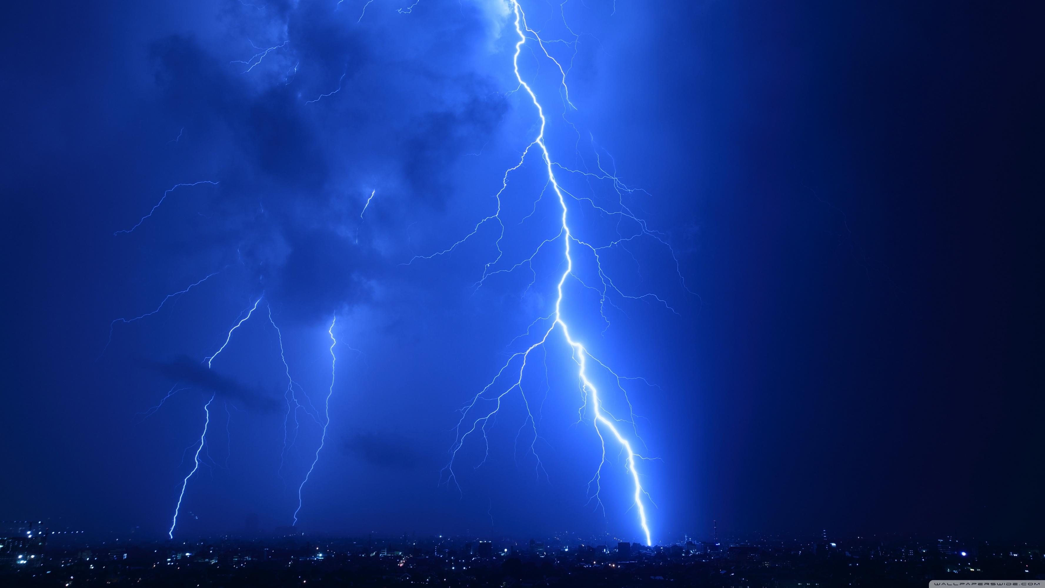 Blue Lightning Bolt Wallpapers Top Free Blue Lightning Bolt Backgrounds WallpaperAccess