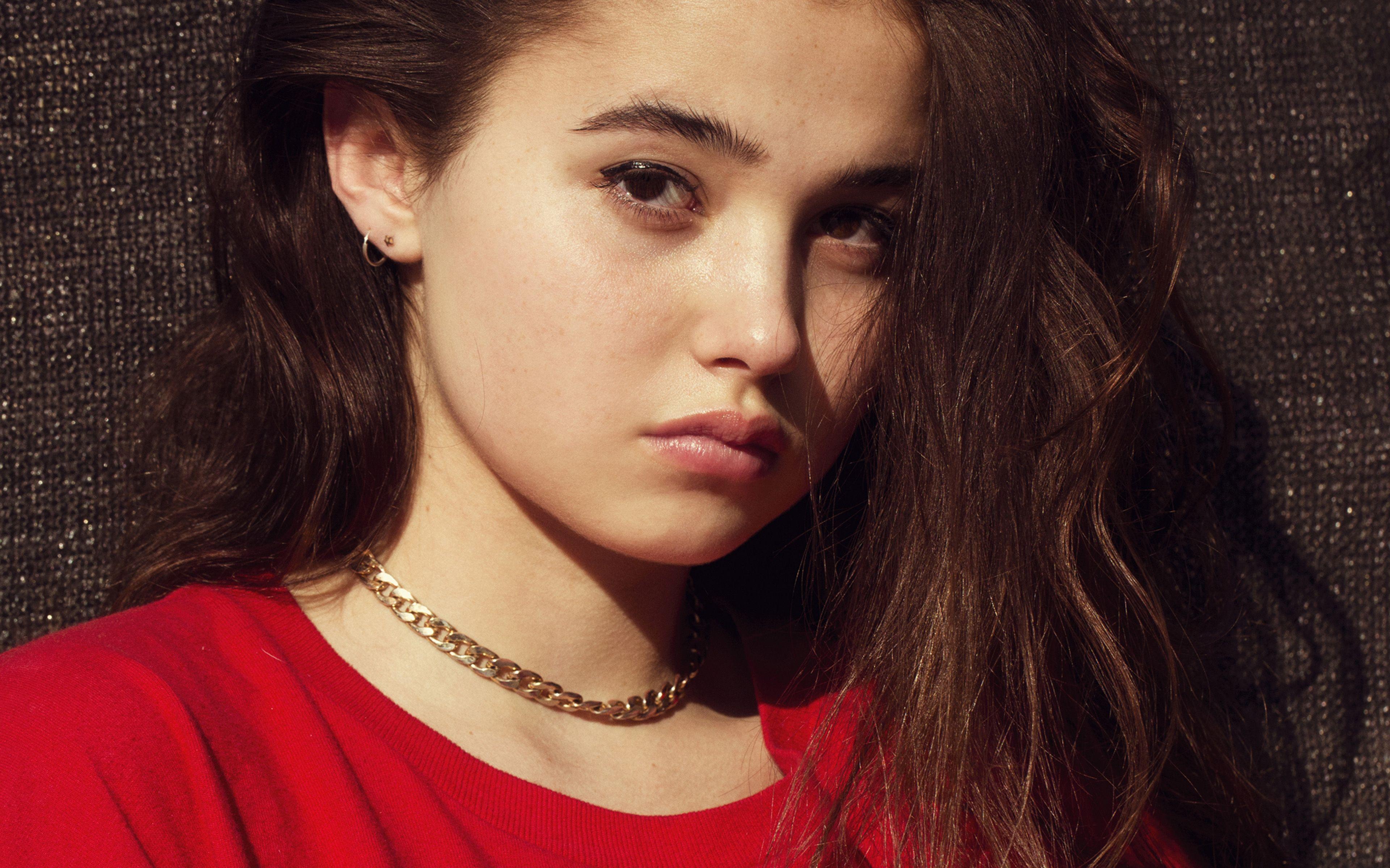 Red Girl Wallpapers Top Free Red Girl Backgrounds WallpaperAccess