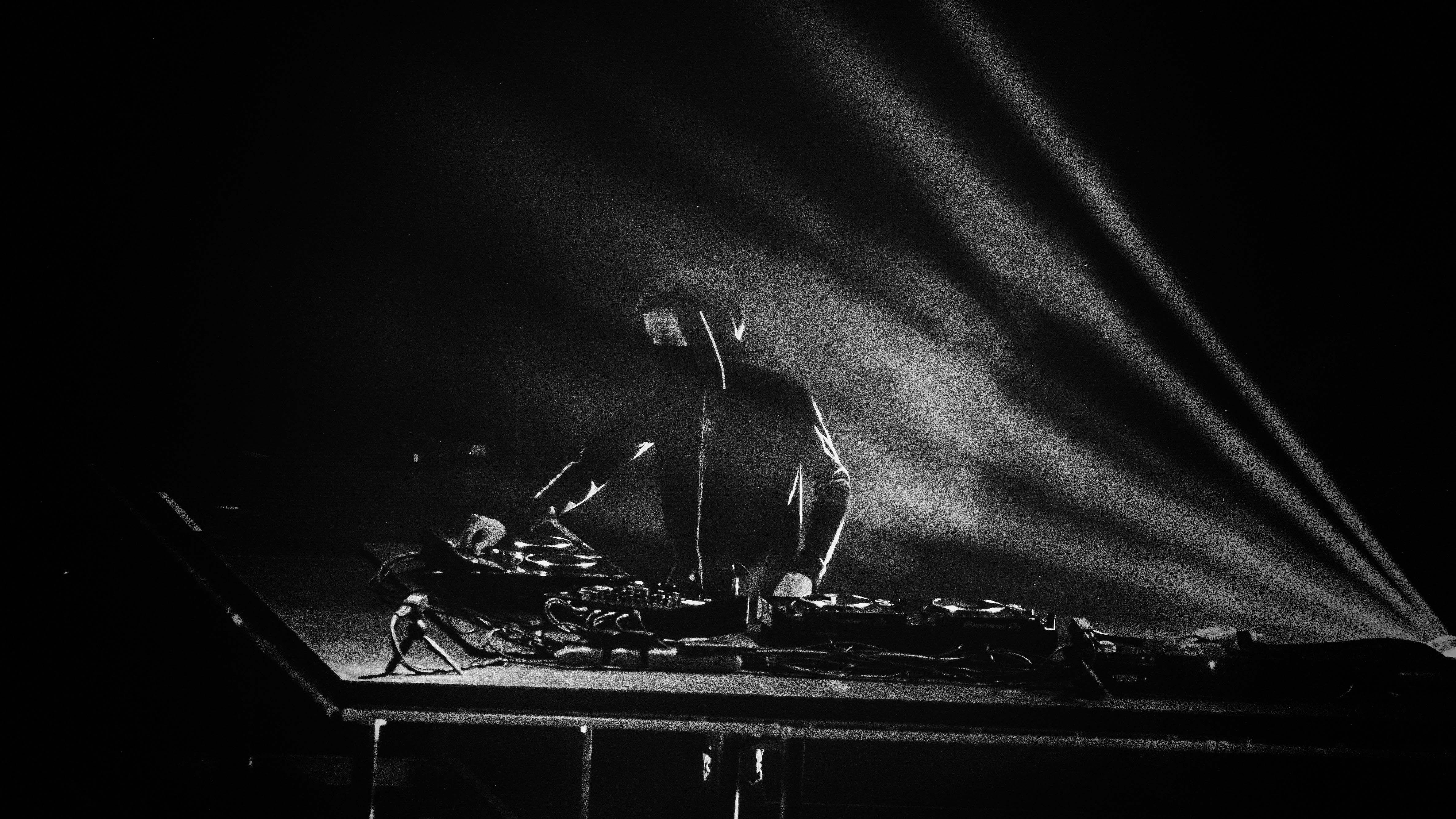 Dj Wallpaper Hd Black