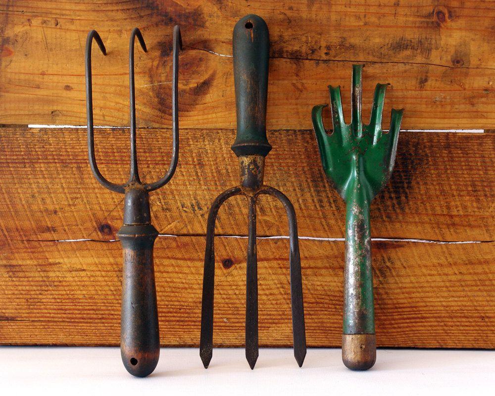Old Tools Wallpapers Top Free Old Tools Backgrounds WallpaperAccess