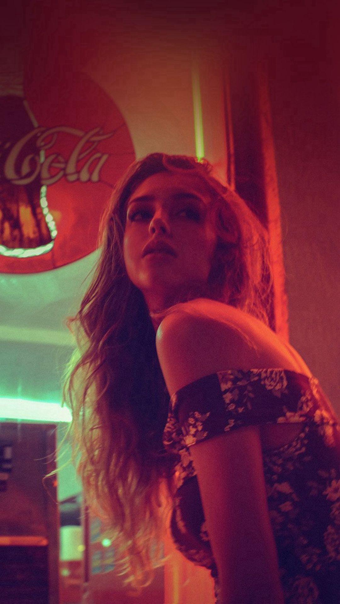 Girl In Red Wallpapers Top Free Girl In Red Backgrounds WallpaperAccess