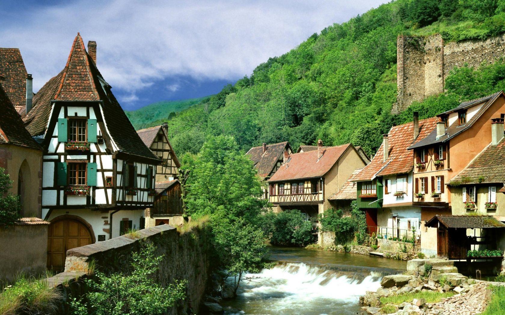 Small Town Wallpapers Top Free Small Town Backgrounds WallpaperAccess