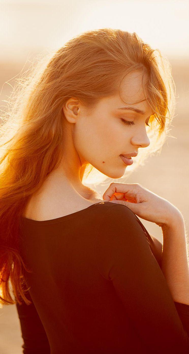 Girl iPhone Wallpapers Top Free Girl iPhone Backgrounds WallpaperAccess