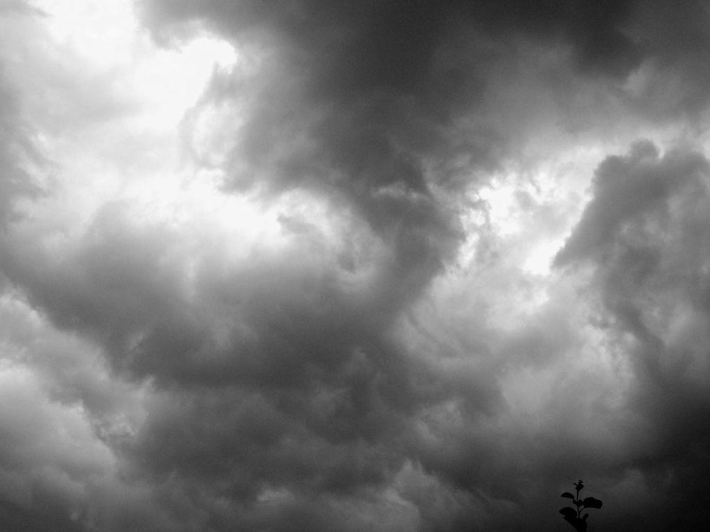 Black and White Cloud Wallpapers Top Free Black and White Cloud Backgrounds WallpaperAccess
