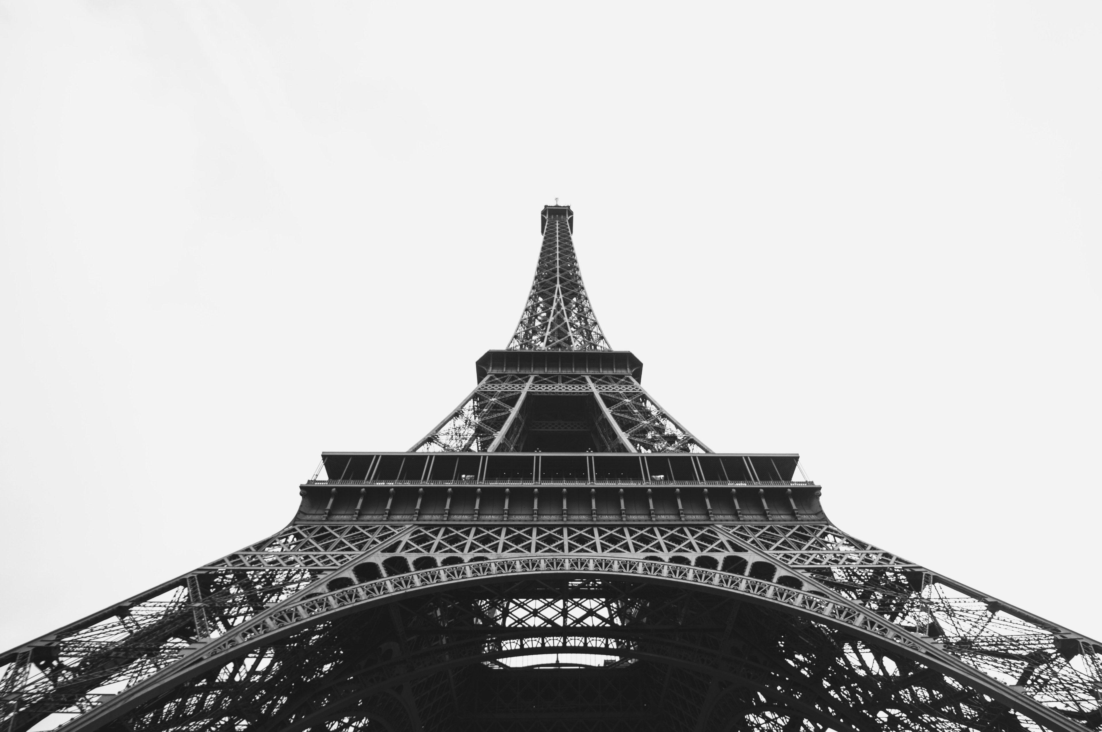 Eiffel Tower Black and White Wallpapers Top Free Eiffel Tower Black