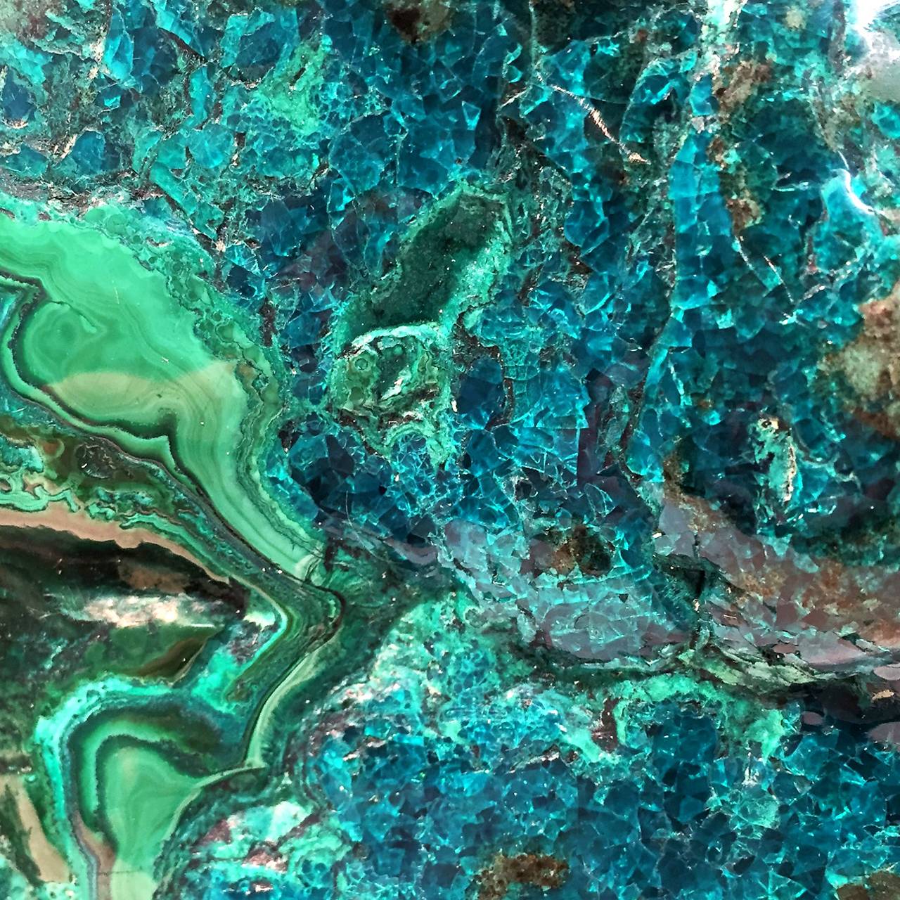 Green Crystal Wallpapers Top Free Green Crystal Backgrounds WallpaperAccess