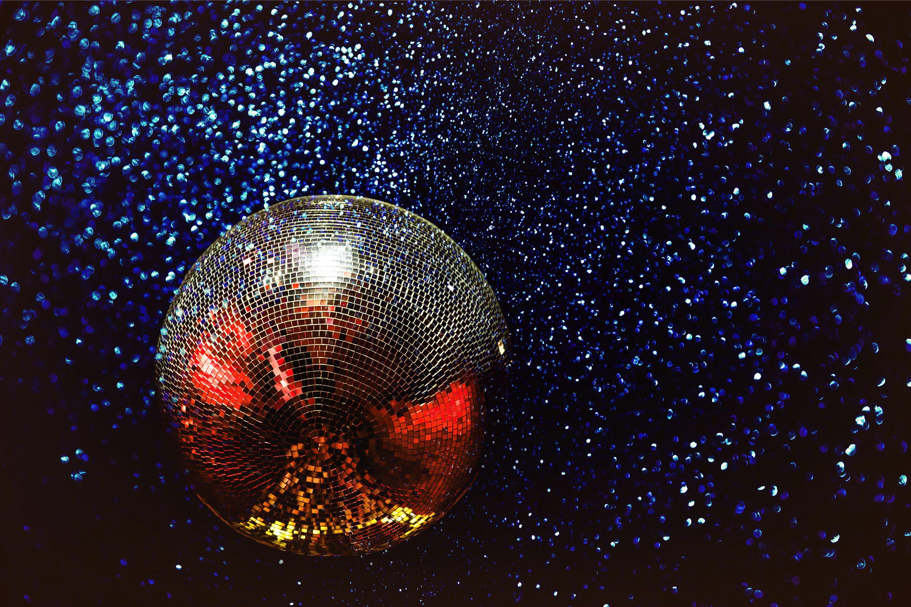 Disco Ball Wallpapers Top Free Disco Ball Backgrounds WallpaperAccess