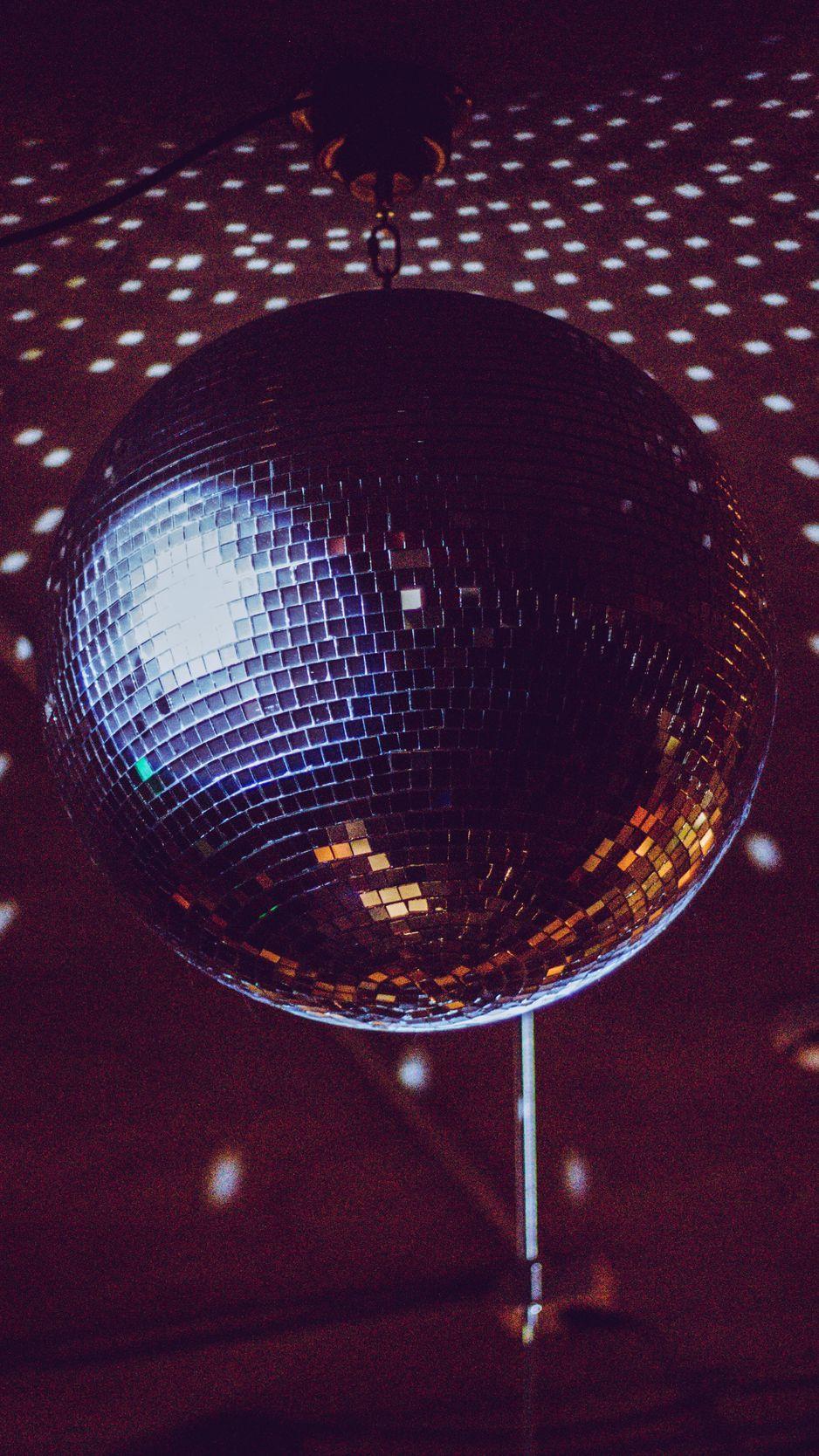 Disco Ball Wallpapers Top Free Disco Ball Backgrounds WallpaperAccess
