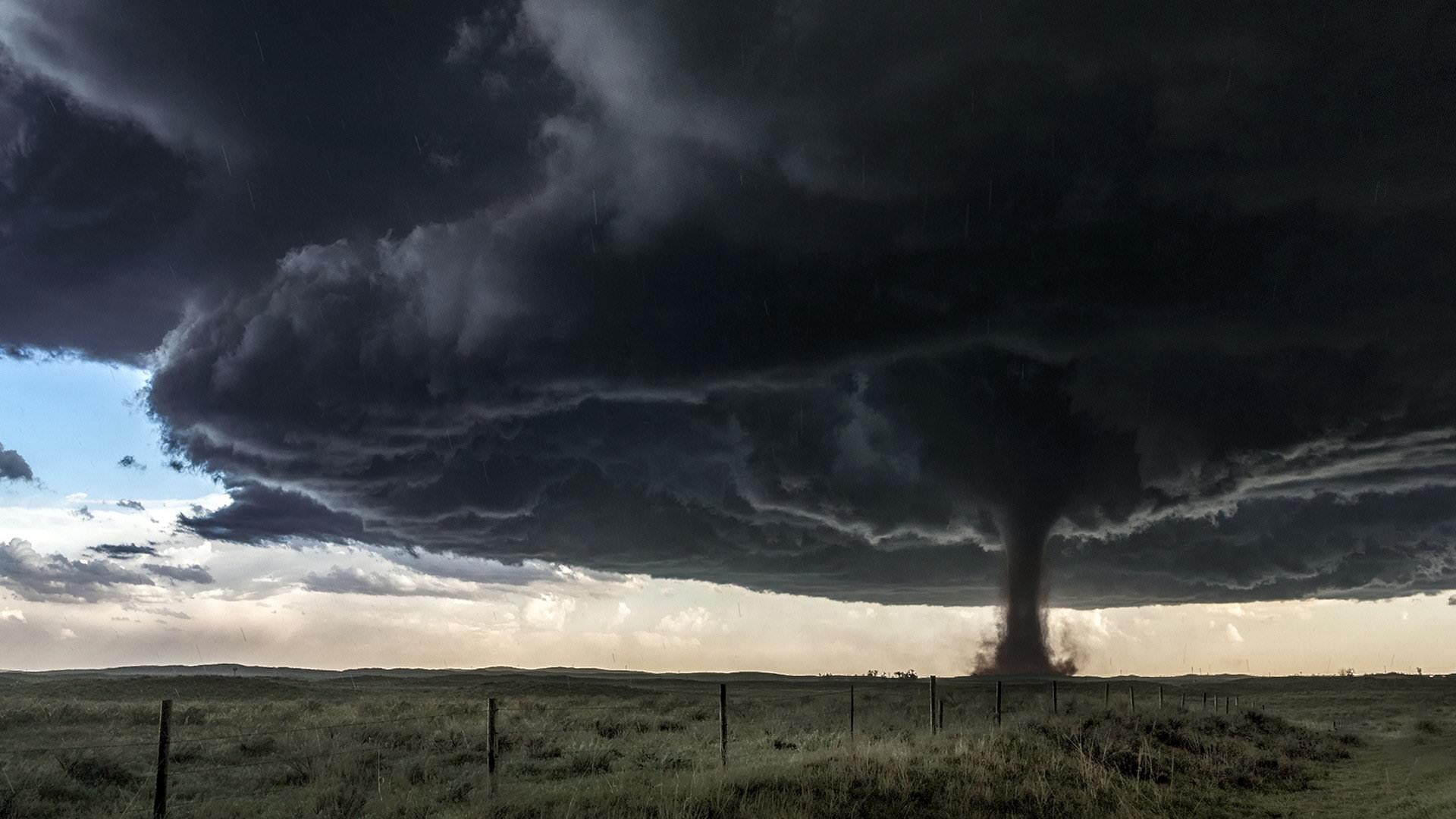 Tornado Wallpapers Top Free Tornado Backgrounds WallpaperAccess