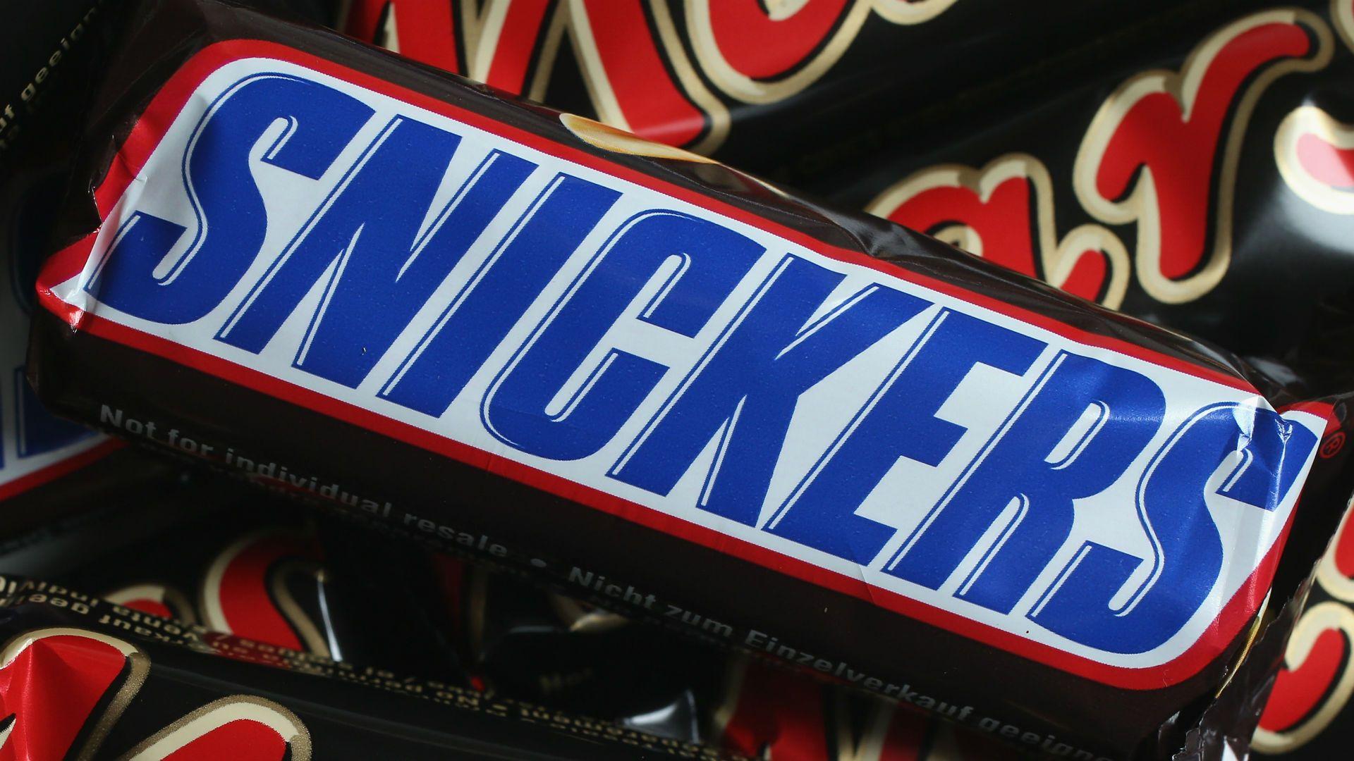 Snickers Wallpapers Top Free Snickers Backgrounds WallpaperAccess