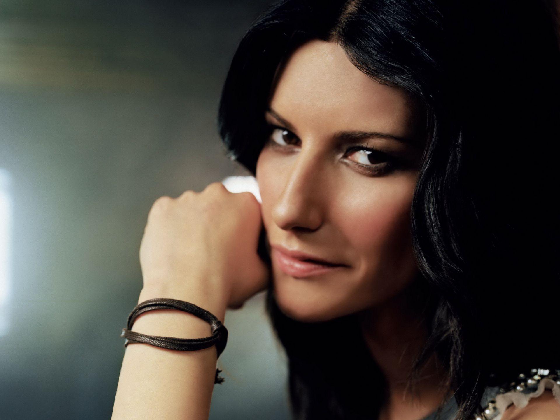 Famous Singers Wallpapers Top Free Famous Singers Backgrounds