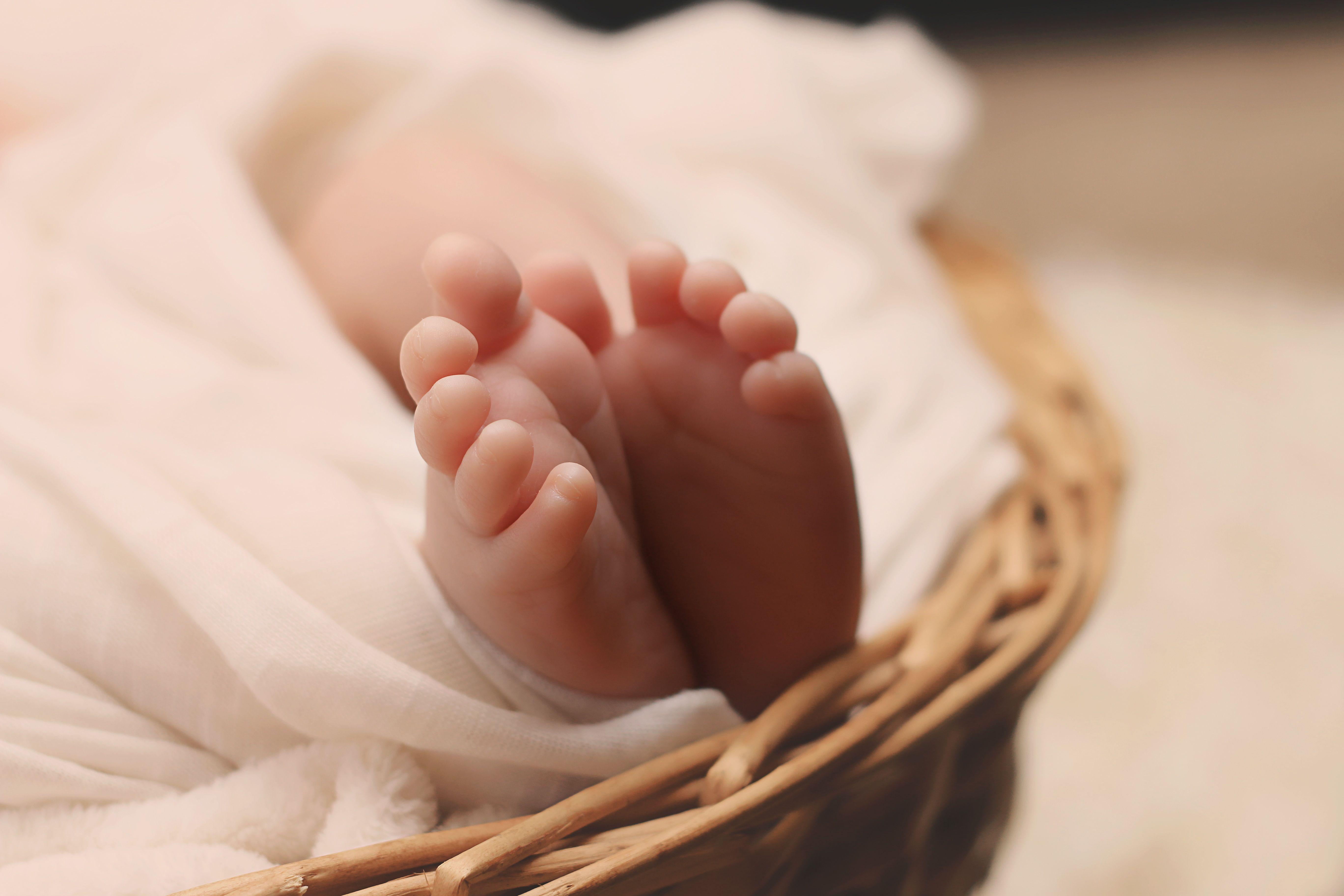 Baby Feet Wallpapers Top Free Baby Feet Backgrounds WallpaperAccess