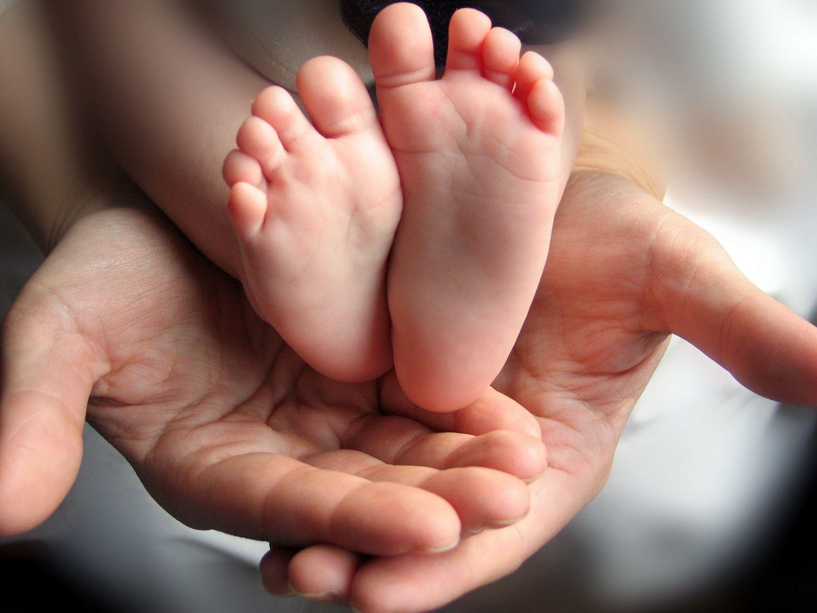Baby Feet Wallpapers Top Free Baby Feet Backgrounds WallpaperAccess