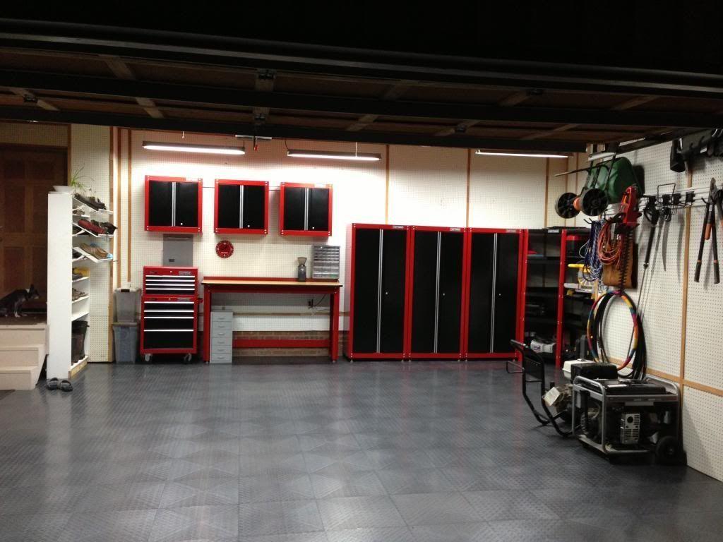 Car Garage Wallpapers Top Free Car Garage Backgrounds WallpaperAccess