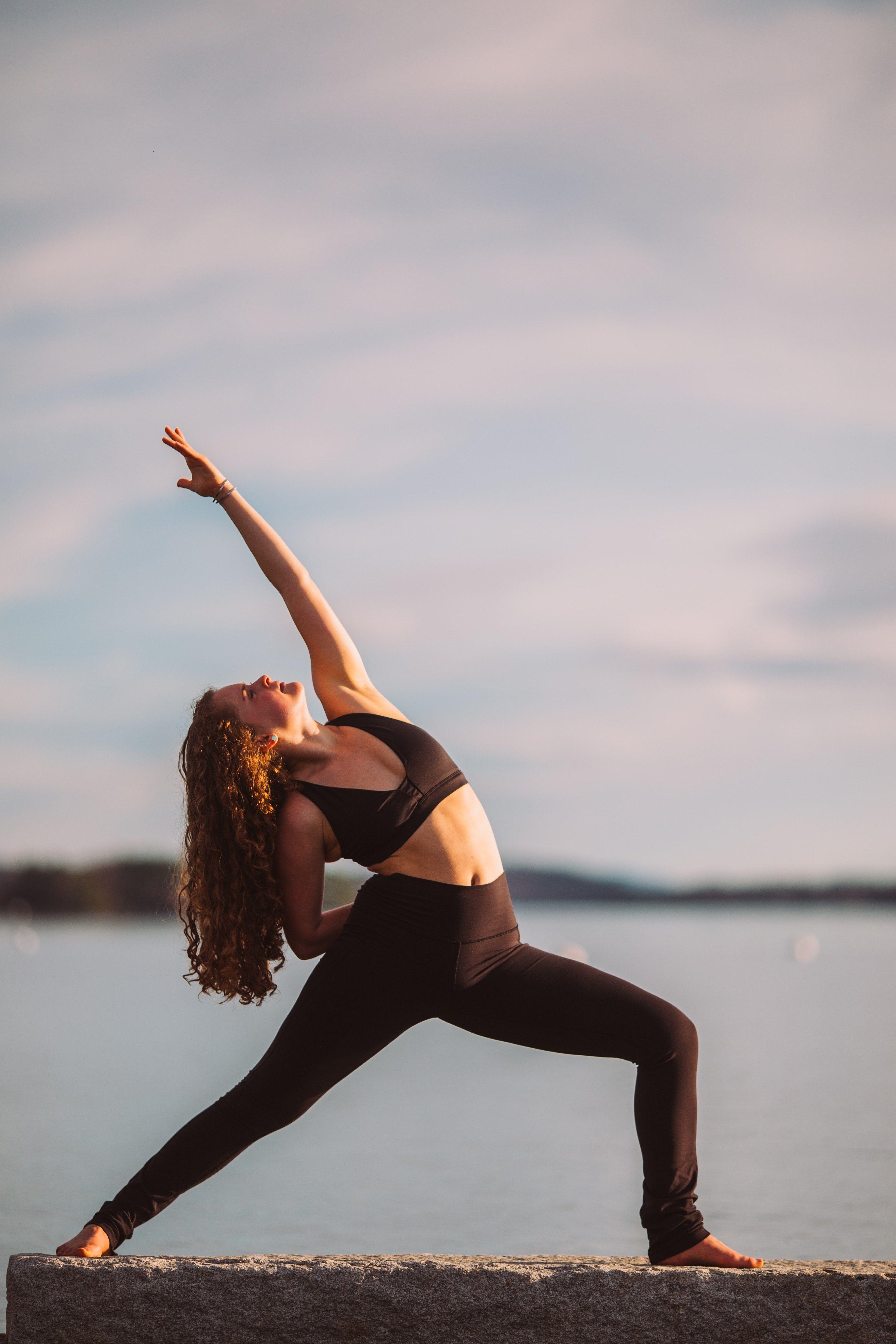 Stretching Wallpapers Top Free Stretching Backgrounds WallpaperAccess