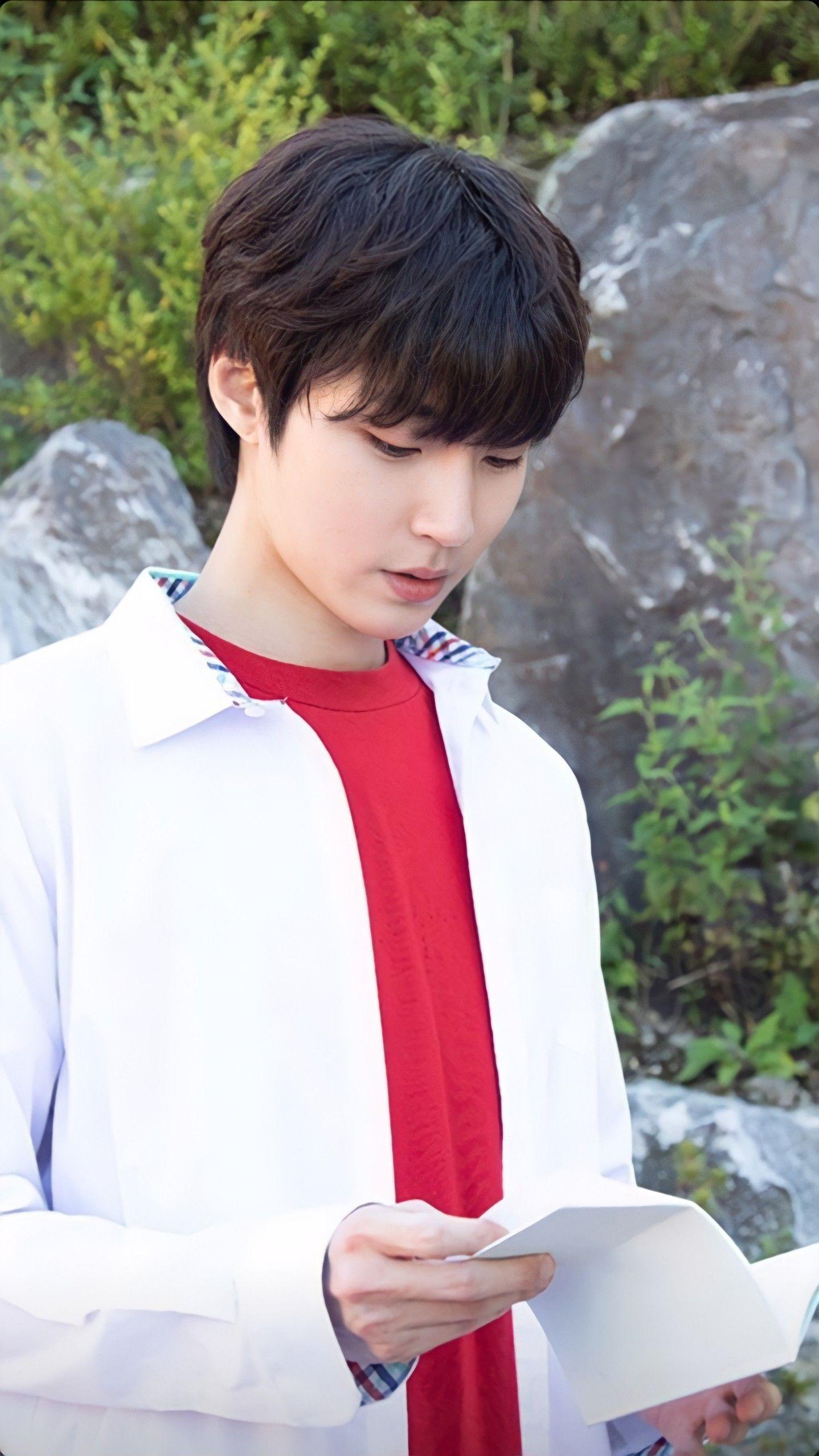 Hwang In Yeop Wallpapers Top Free Hwang In Yeop Backgrounds