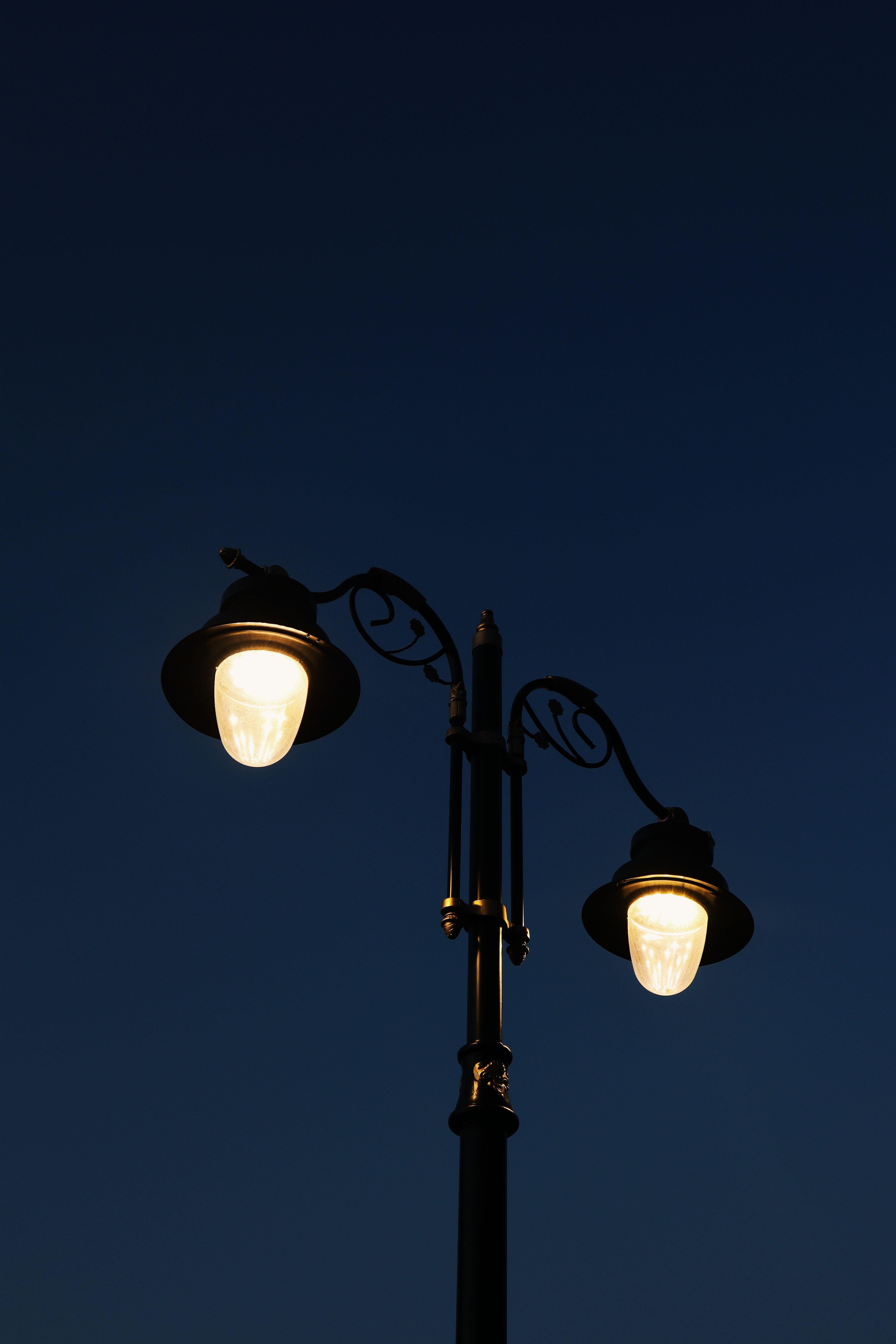 Street Lamp Wallpapers Top Free Street Lamp Backgrounds WallpaperAccess